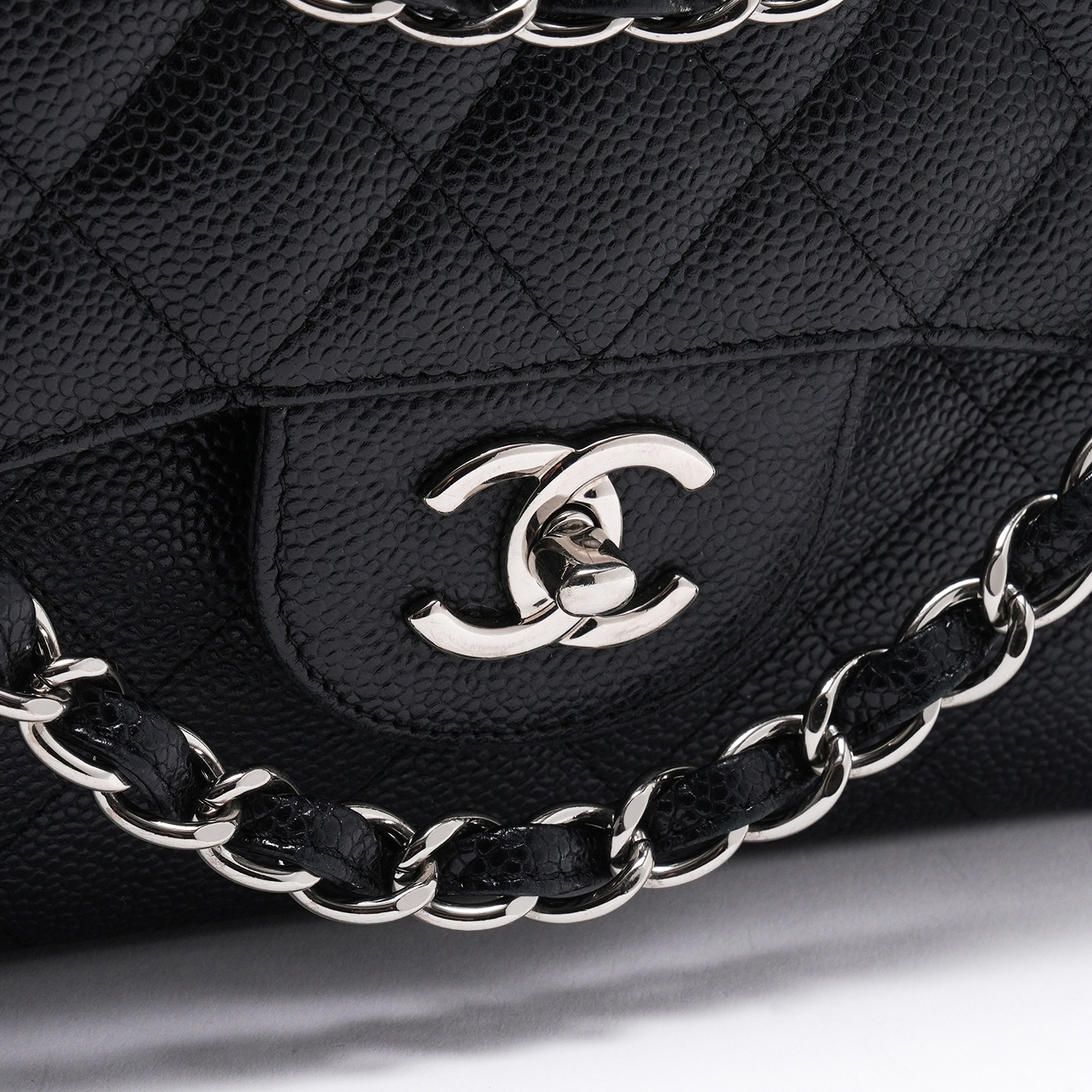CHANEL(USED)샤넬 캐비어 클래식 라지 플랩백