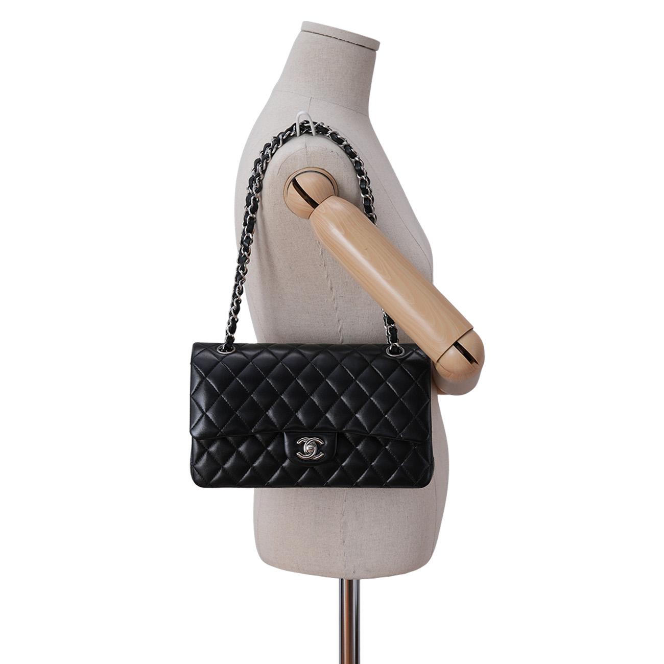 CHANEL(USED)샤넬 클래식 램스킨 미듐 플랩백