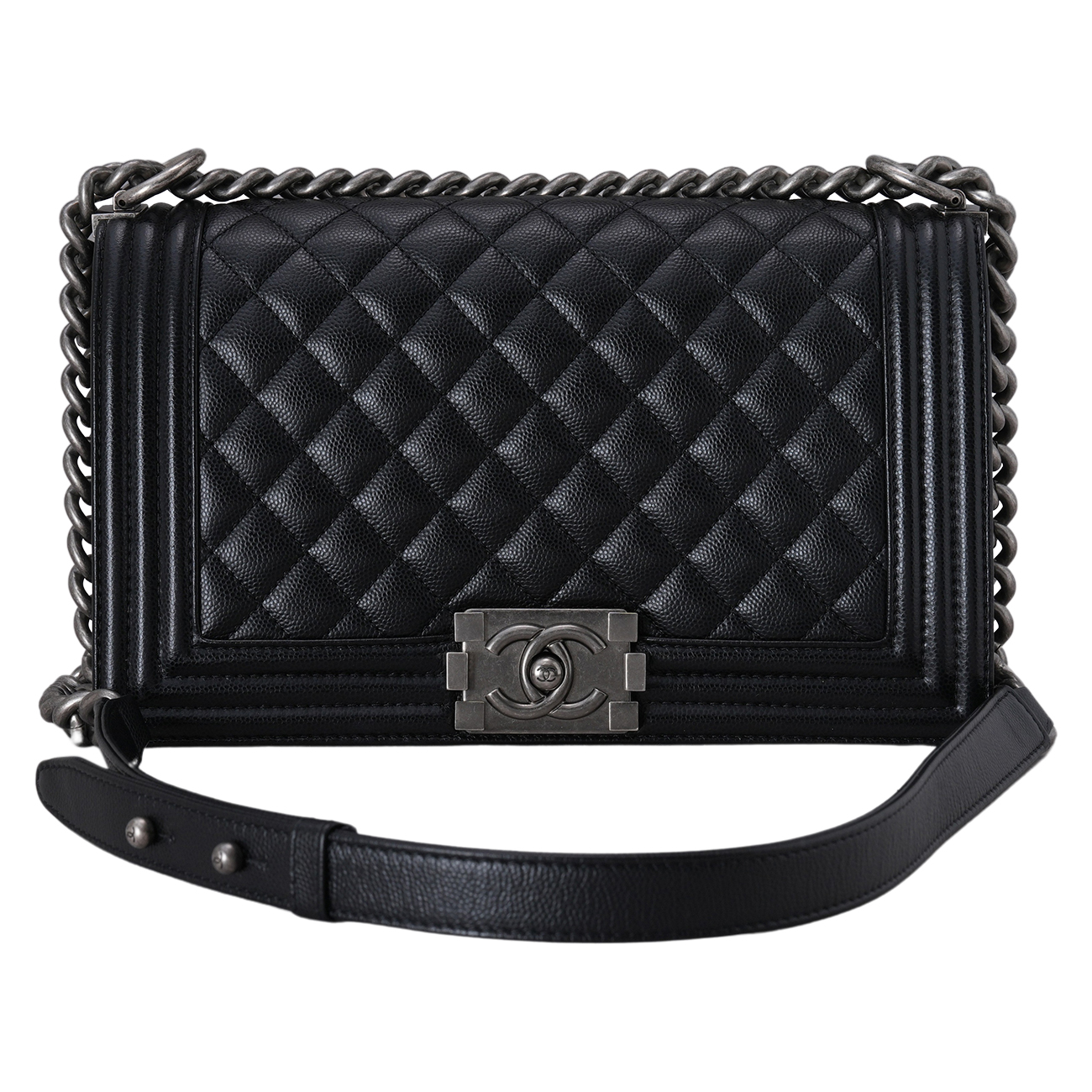 CHANEL(USED)샤넬 캐비어 보이샤넬 미듐 플랩백