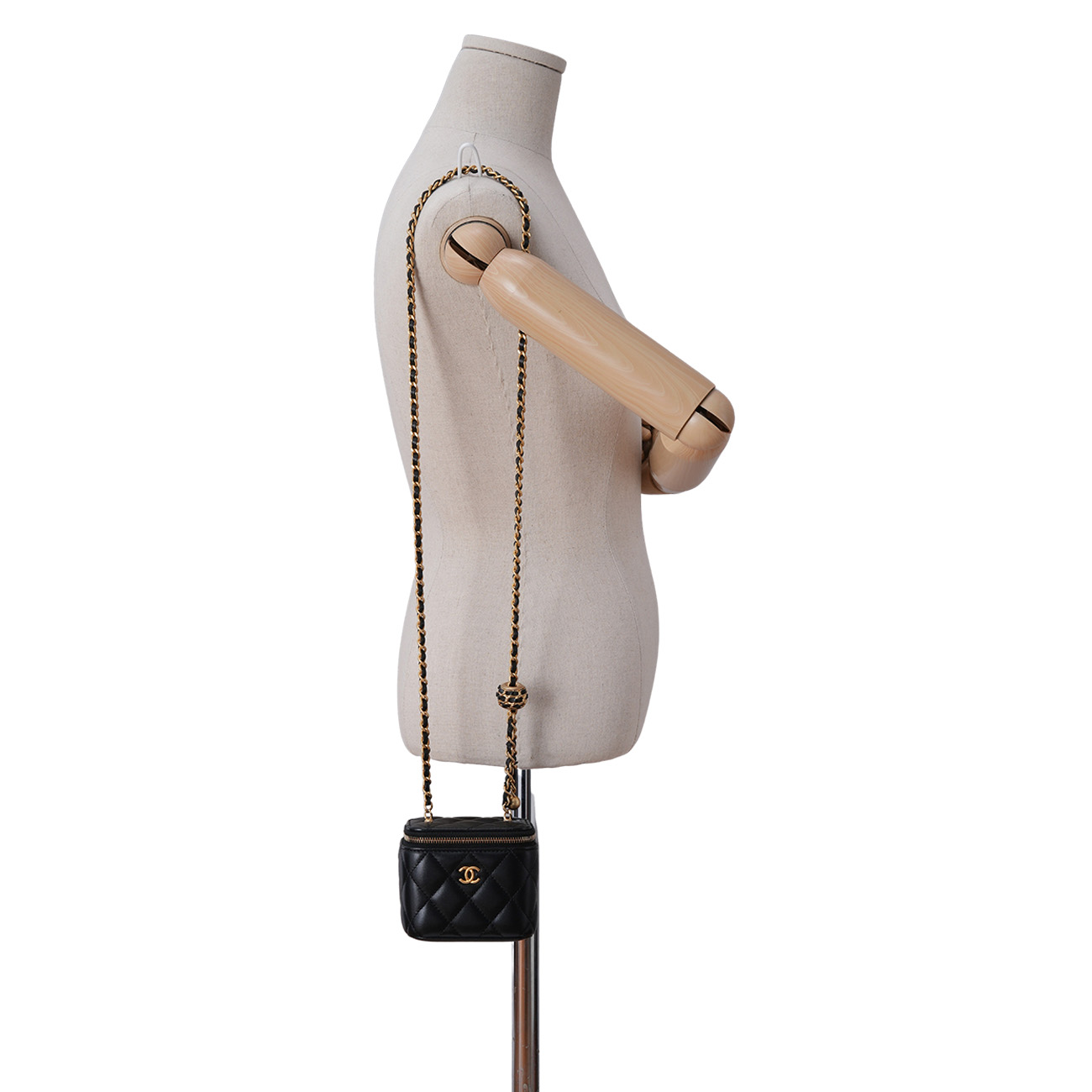 CHANEL(USED)샤넬 AP1447 램스킨 시즌 정사각 베니티 골든볼 체인 크로스백