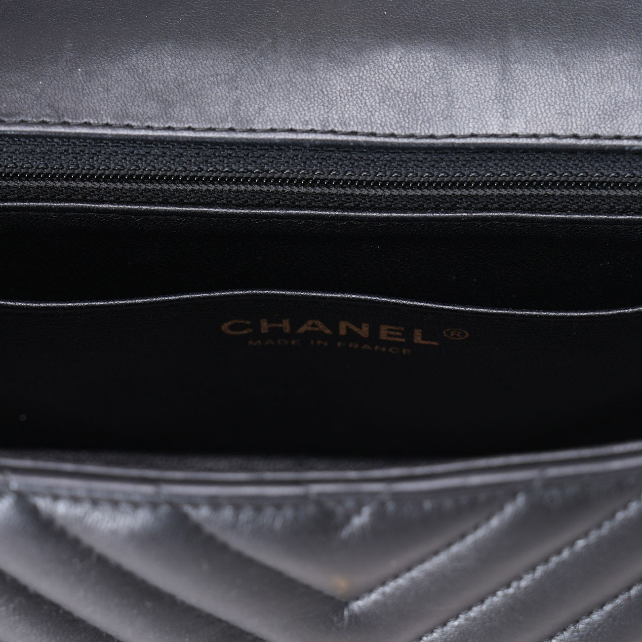 CHANEL(USED)샤넬 쉐브론 뉴미니 크로스백