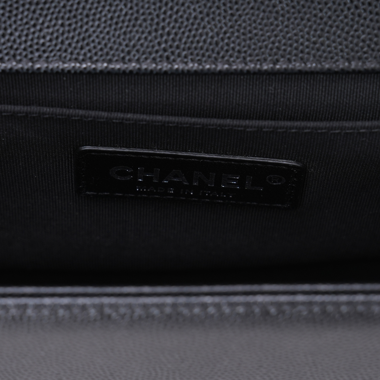 CHANEL(USED)샤넬 캐비어 보이샤넬 미듐 플랩백
