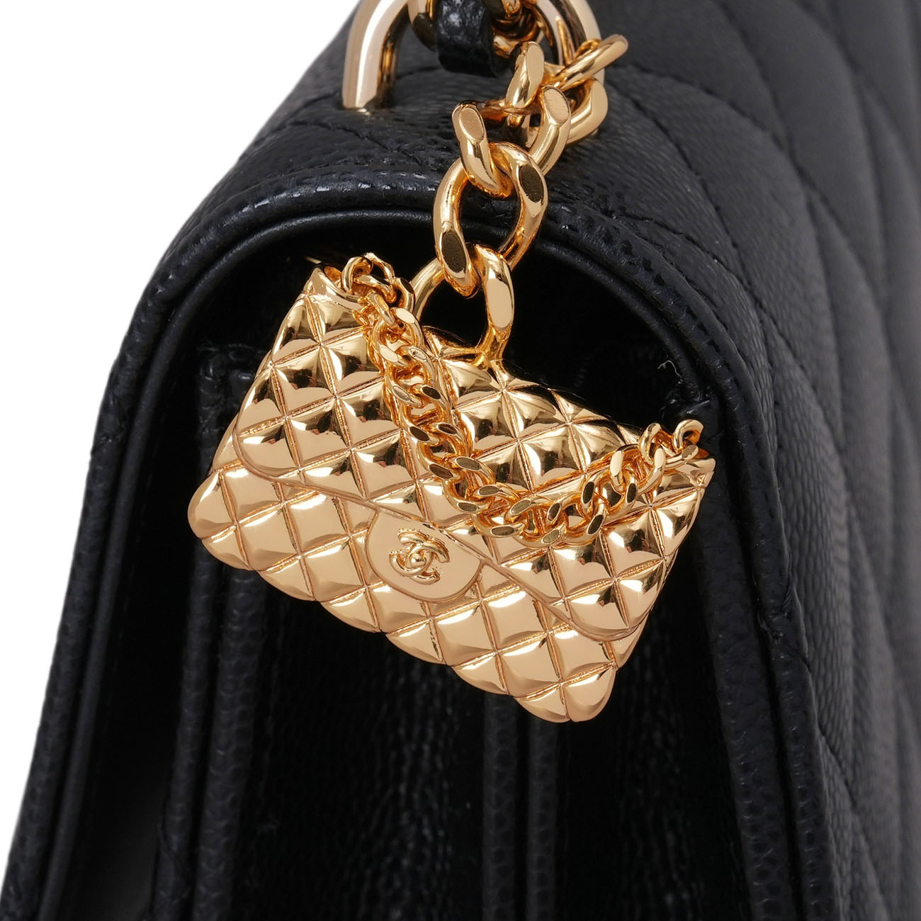 CHANEL(USED)샤넬 AP3316 시즌 캐비어 클래식 백참 WOC 블랙 금장