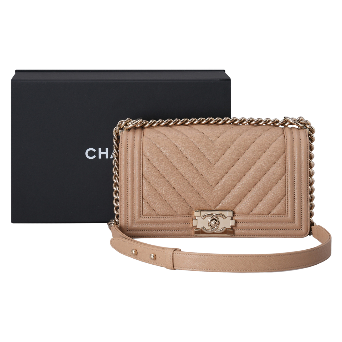 CHANEL(USED)샤넬 캐비어 쉐브론 보이샤넬 미듐 플랩백