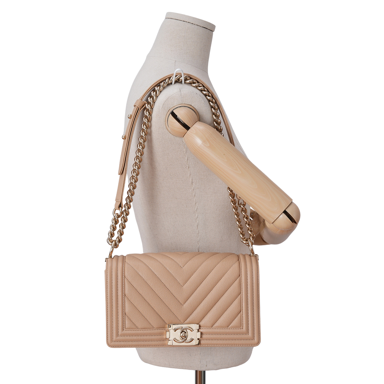 CHANEL(USED)샤넬 캐비어 쉐브론 보이샤넬 미듐 플랩백