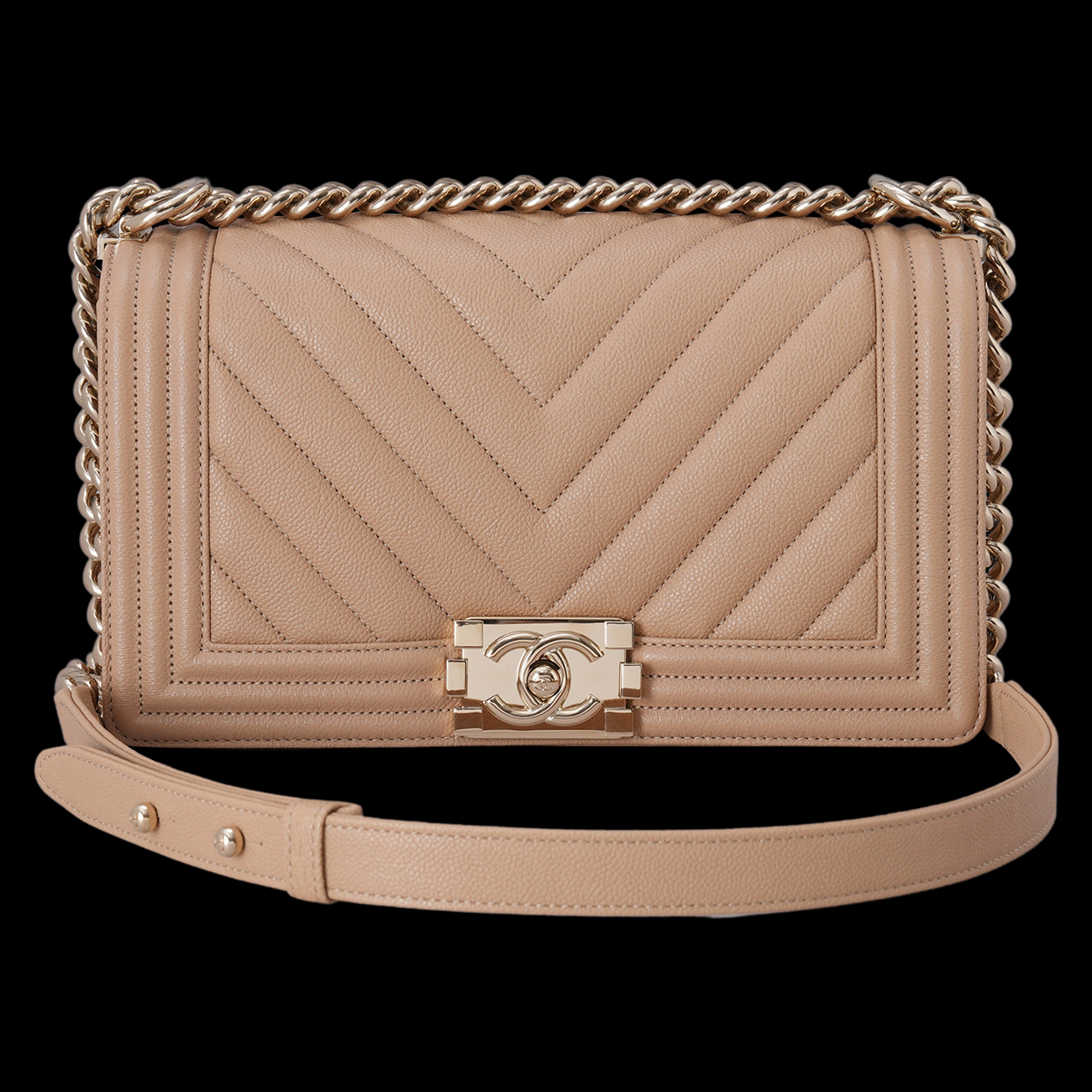 CHANEL(USED)샤넬 캐비어 쉐브론 보이샤넬 미듐 플랩백