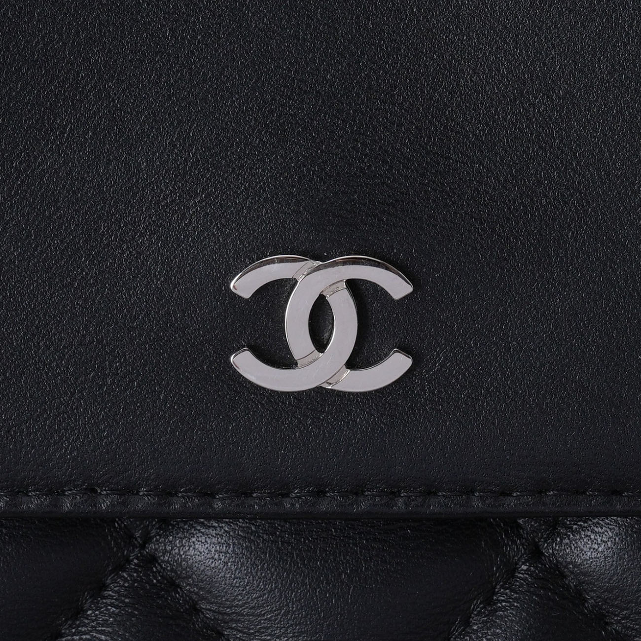 CHANEL(USED)샤넬 램스킨 포켓 플랩 클러치백