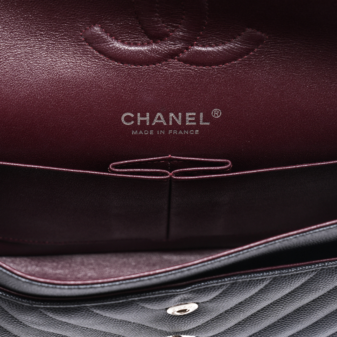 CHANEL(USED)샤넬 캐비어 쉐브론 클래식 미듐 플랩백