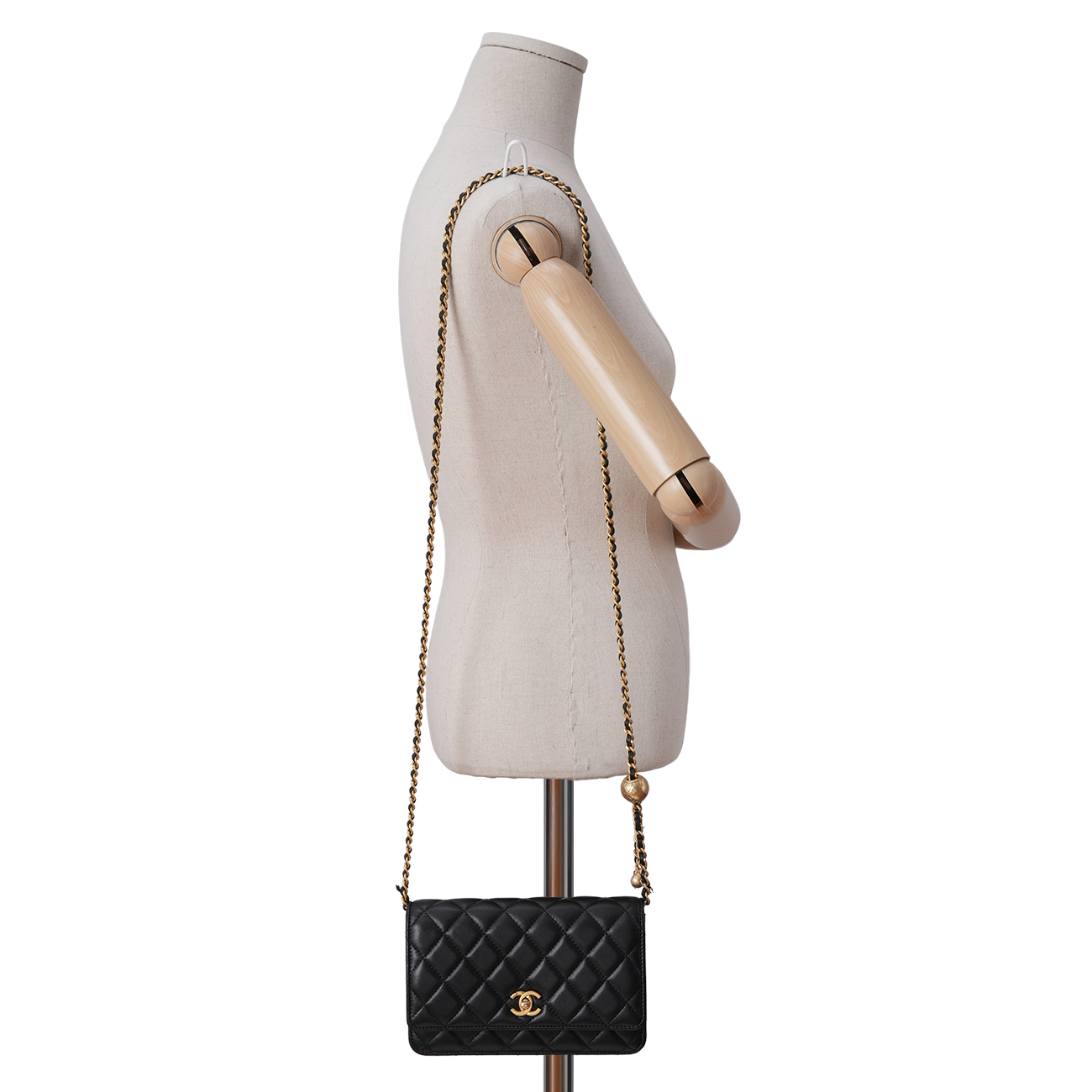 CHANEL(USED)샤넬 램스킨 골든볼 WOC
