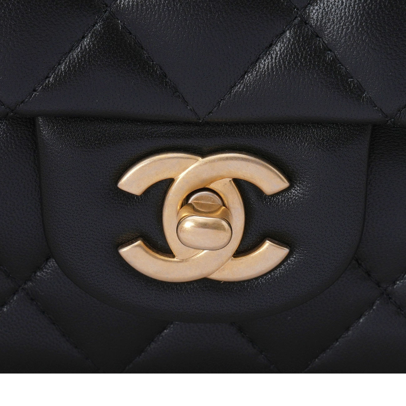 CHANEL(USED)샤넬 클래식 뉴미니 탑핸들백