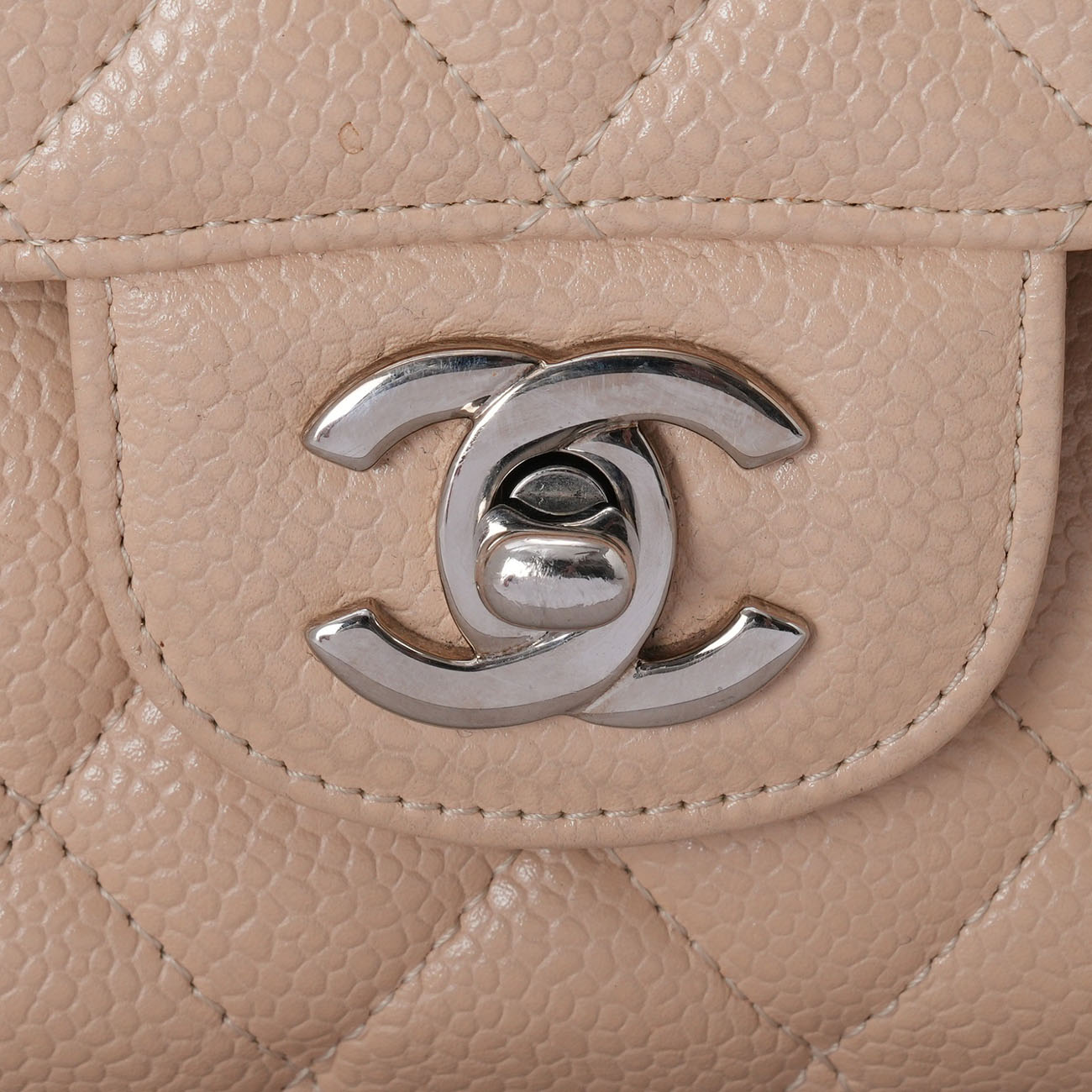 CHANEL(USED)샤넬 캐비어 클래식 미듐 플랩백