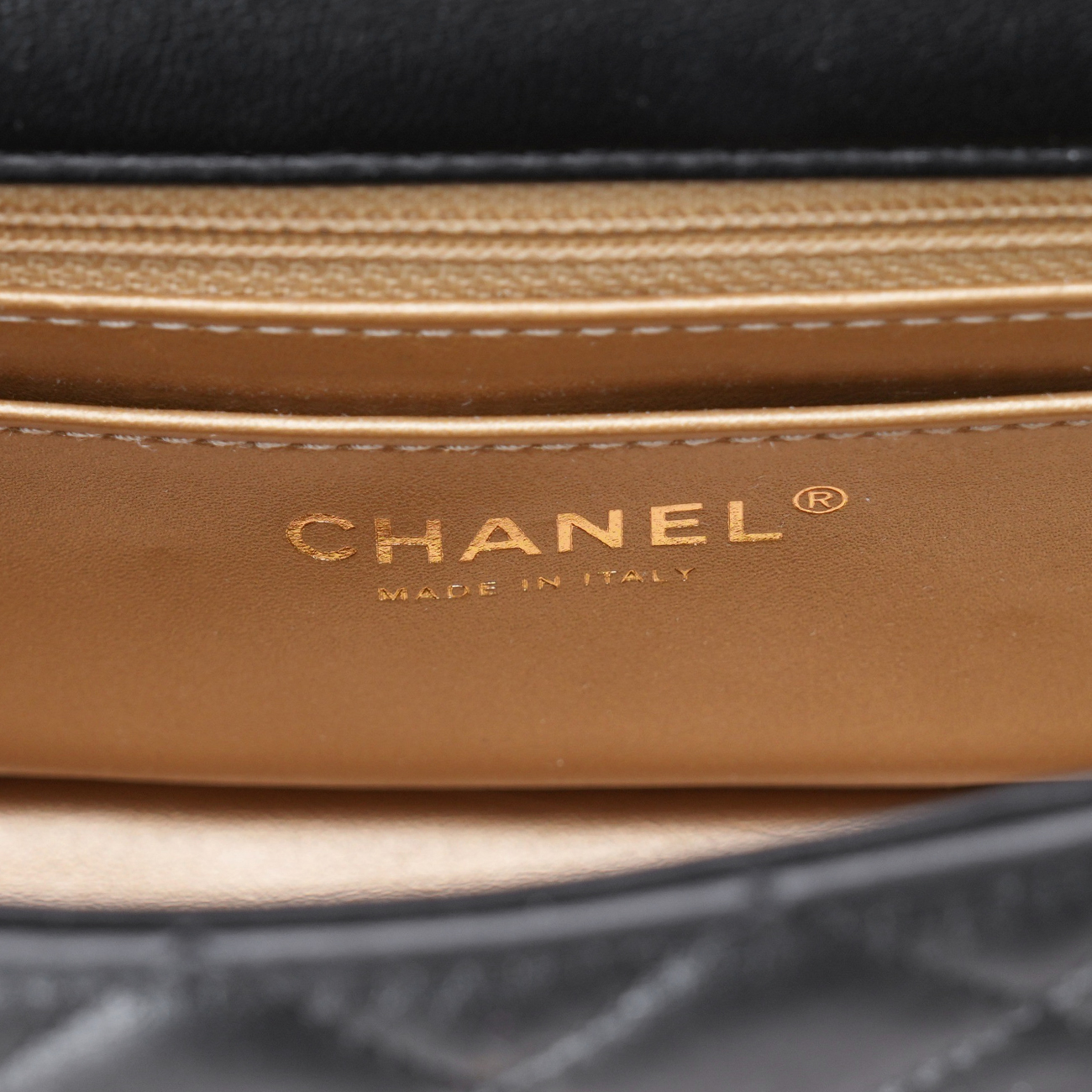 CHANEL(USED)샤넬 시즌 뉴미니 골든볼 크로스백