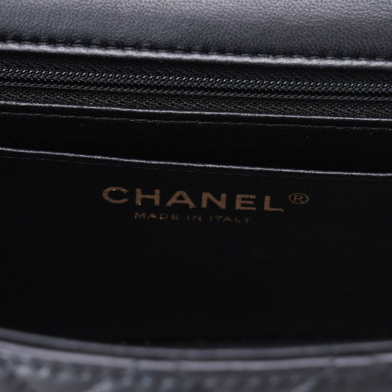 CHANEL(USED)샤넬 AS2431 램스킨 뉴미니 탑핸들