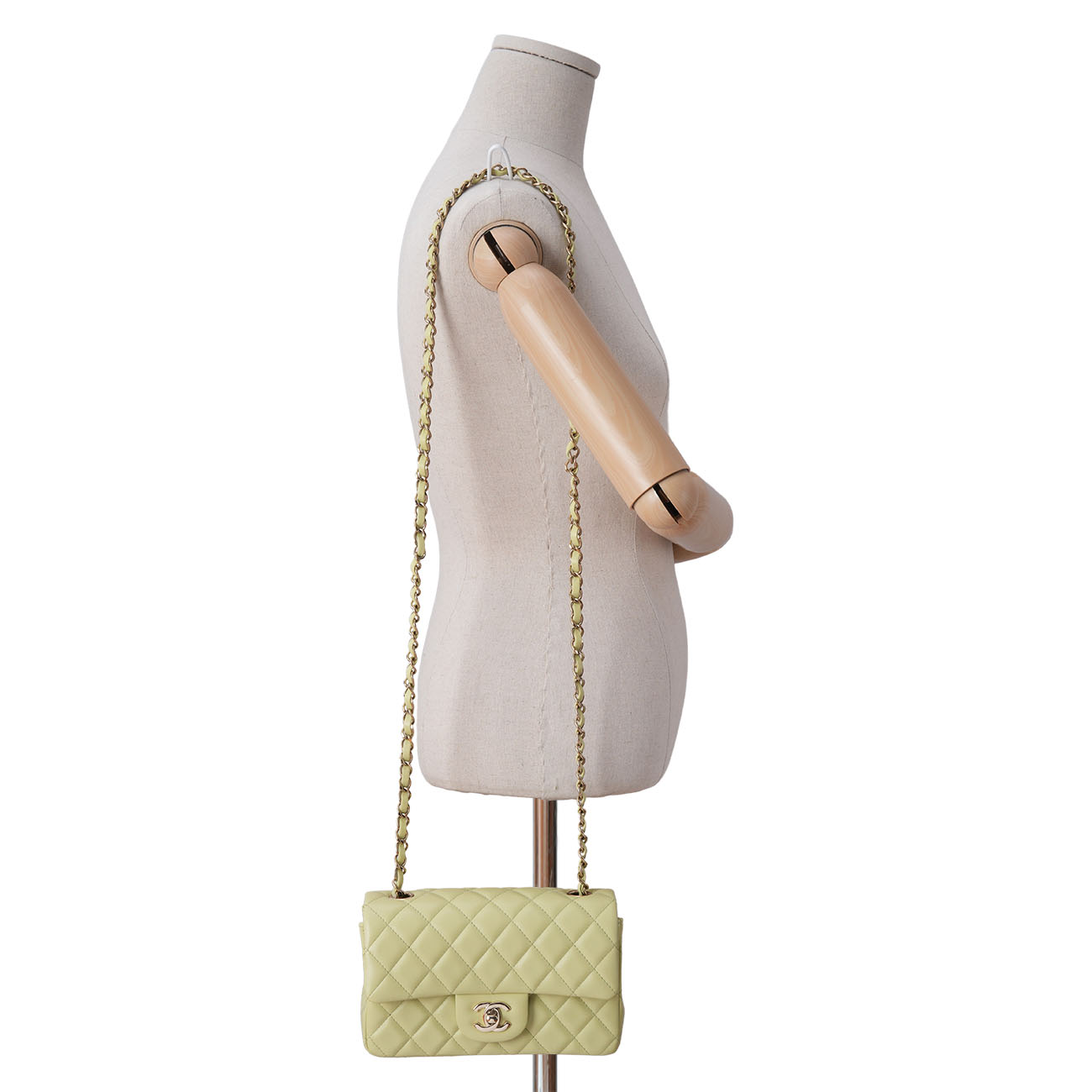 CHANEL(USED)샤넬 램스킨 클래식 뉴미니 크로스백
