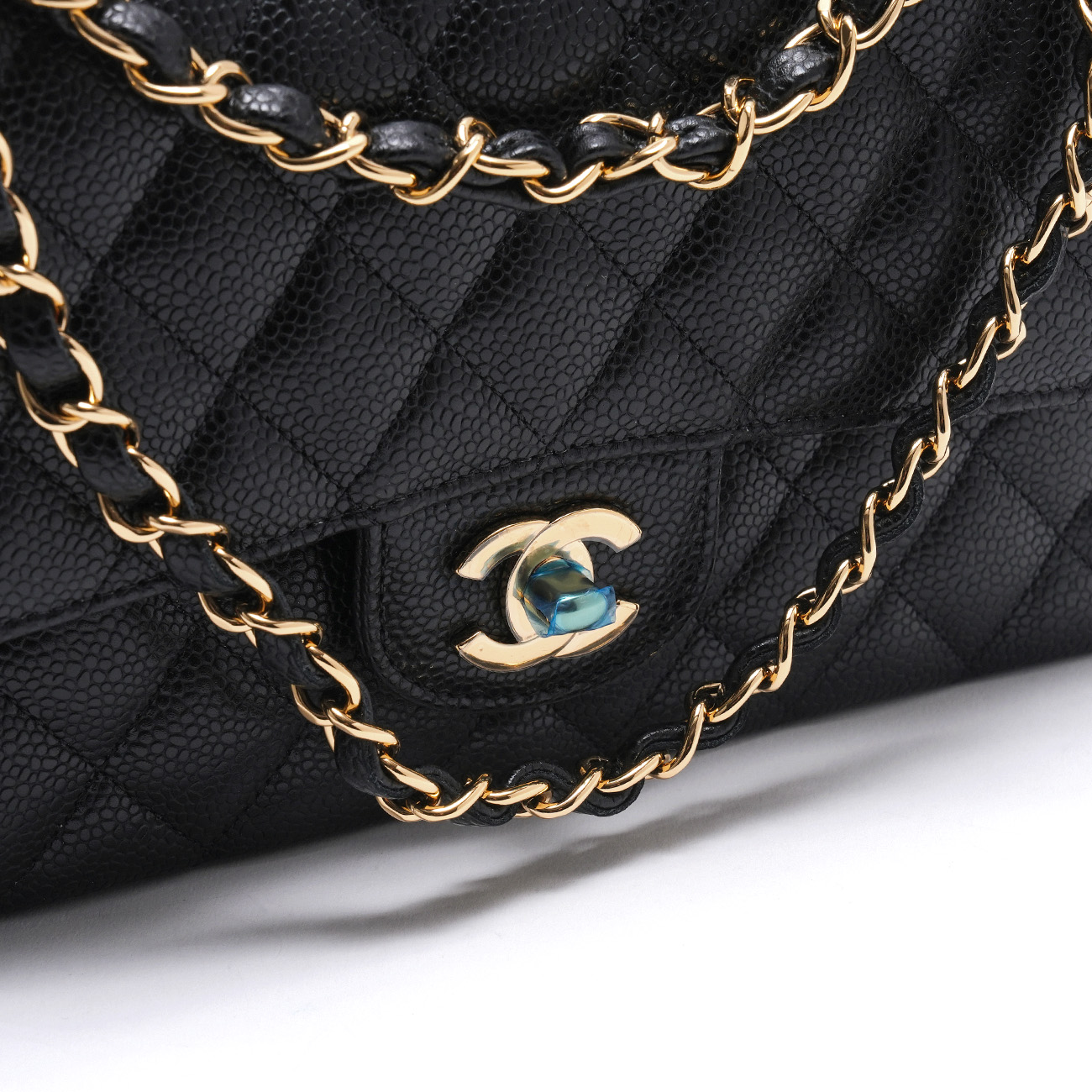 CHANEL(USED)샤넬 캐비어 클래식 미듐 플랩백
