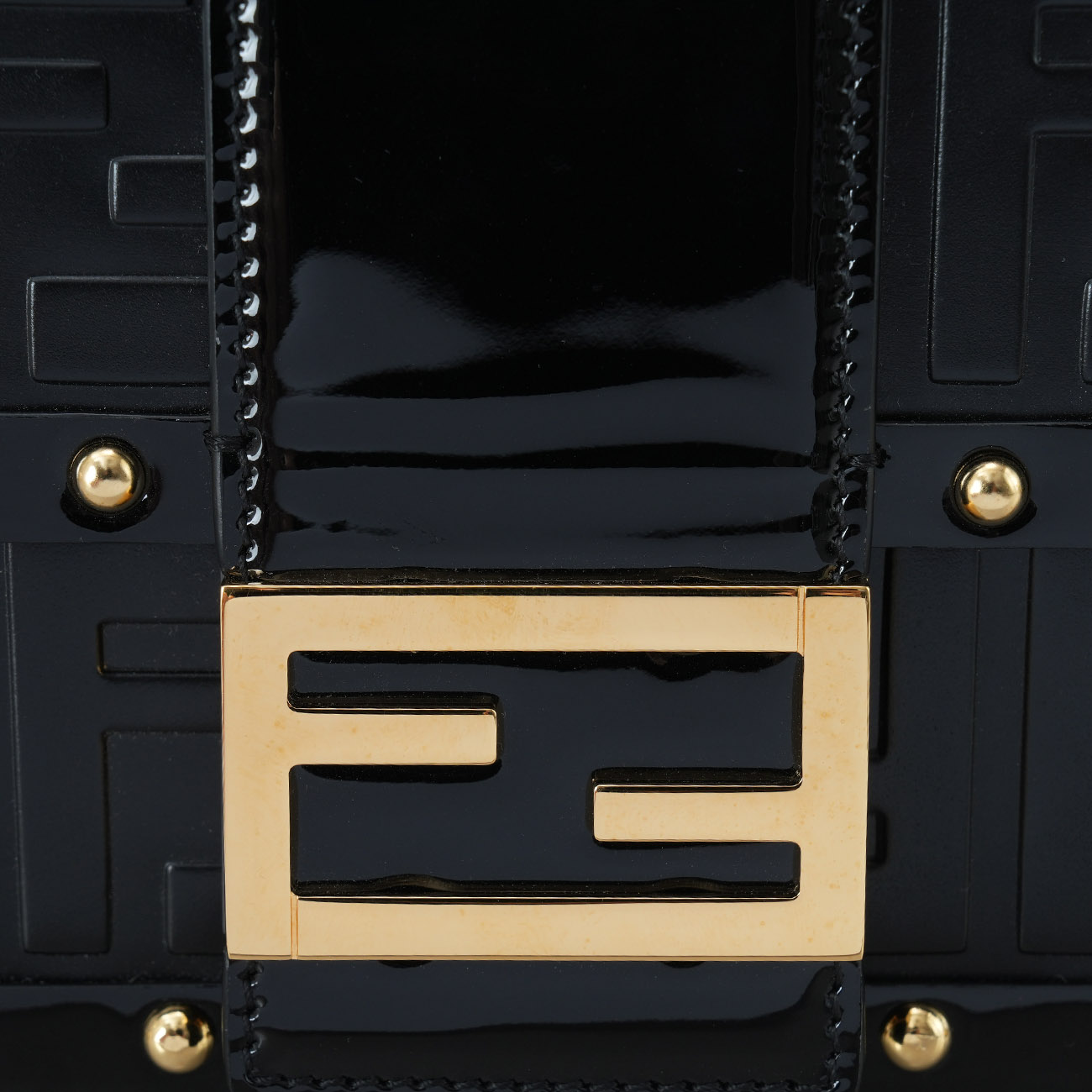FENDI(USED)펜디 7VA507 바게트 트렁크 미니 크로스백