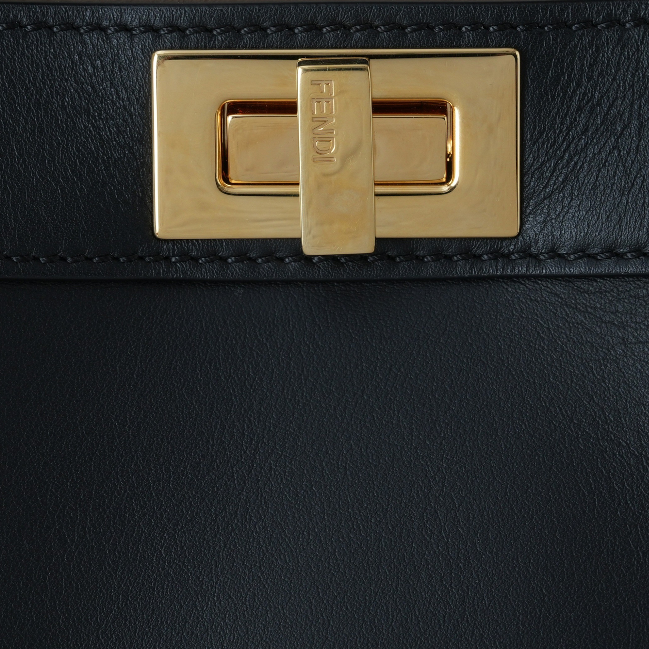 FENDI(USED)펜디 8BN327 피카부 I SEE U 스몰