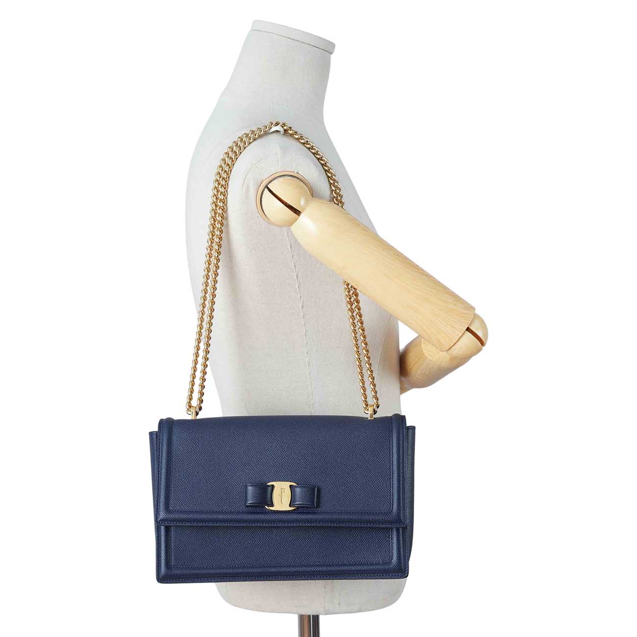 FERRAGAMO(USED)페레가모 21G462 레이디스 숄더백