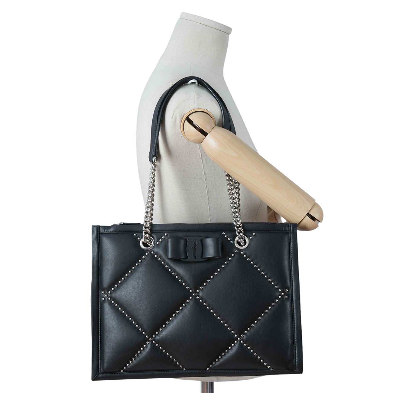 FERRAGAMO(USED)페라가모 21 2493 퀼팅 숄더백