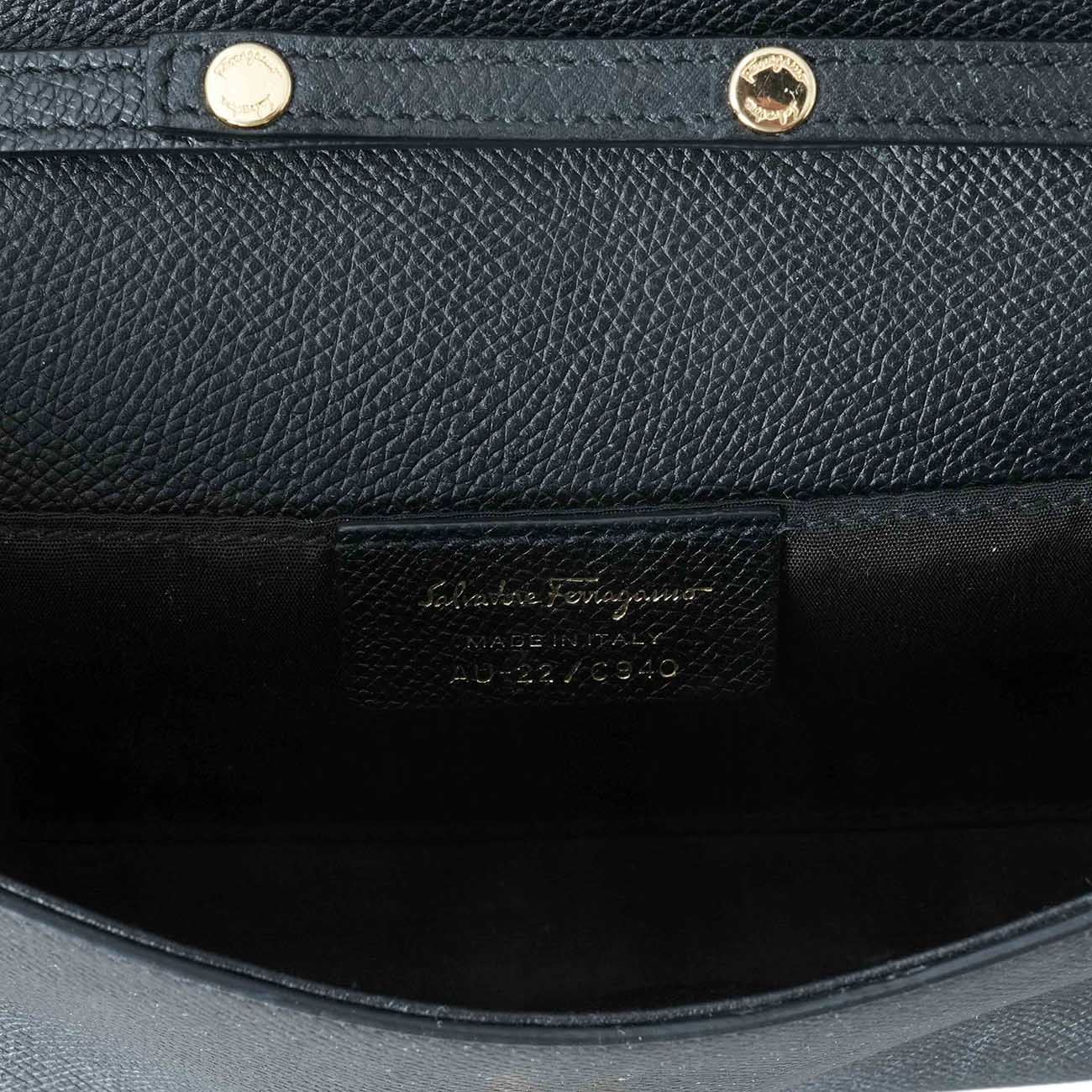 FERRAGAMO(USED)페라가모 22 C940 바라 크로스백
