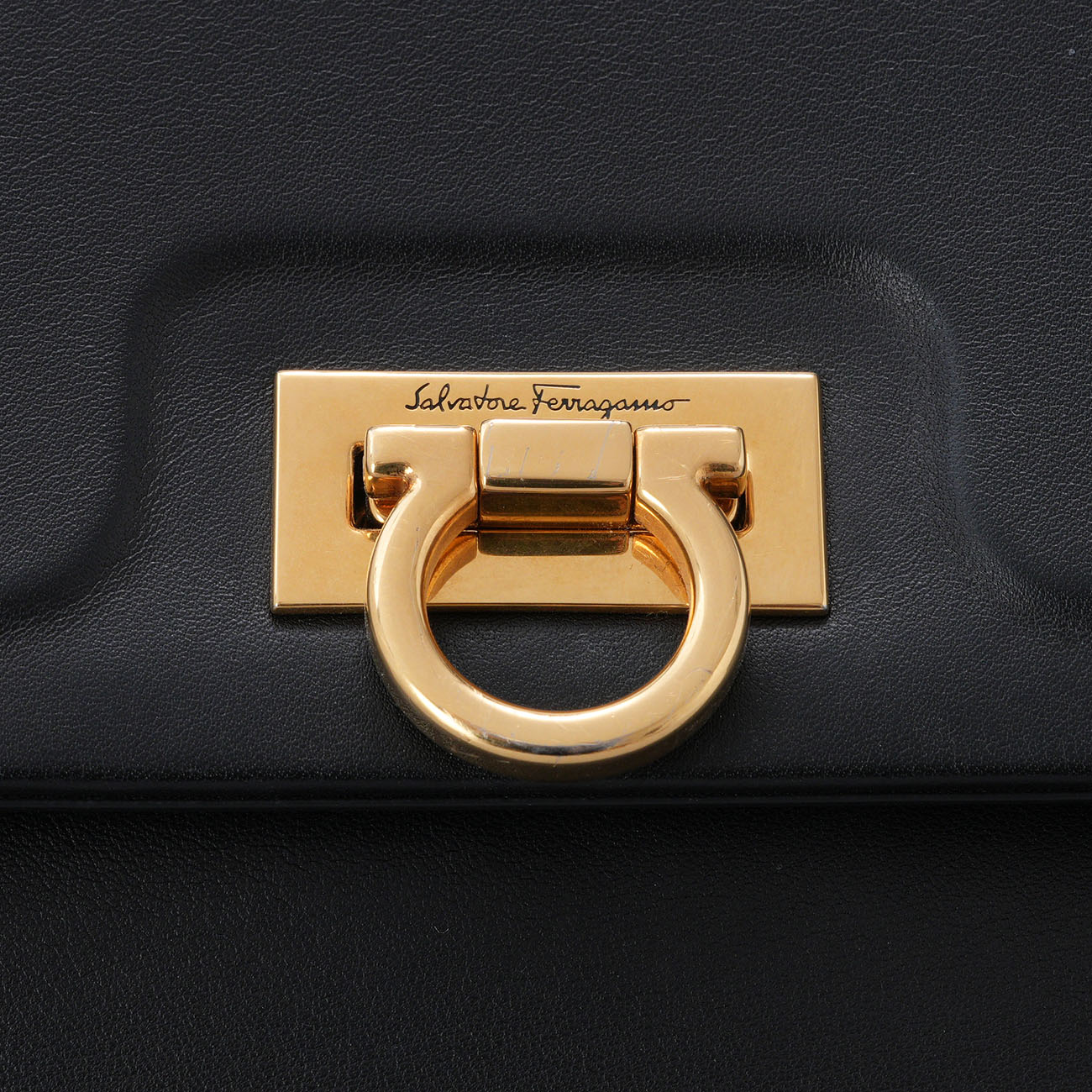 FERRAGAMO(USED)페레가모 간치니 트리폴리오 토트백