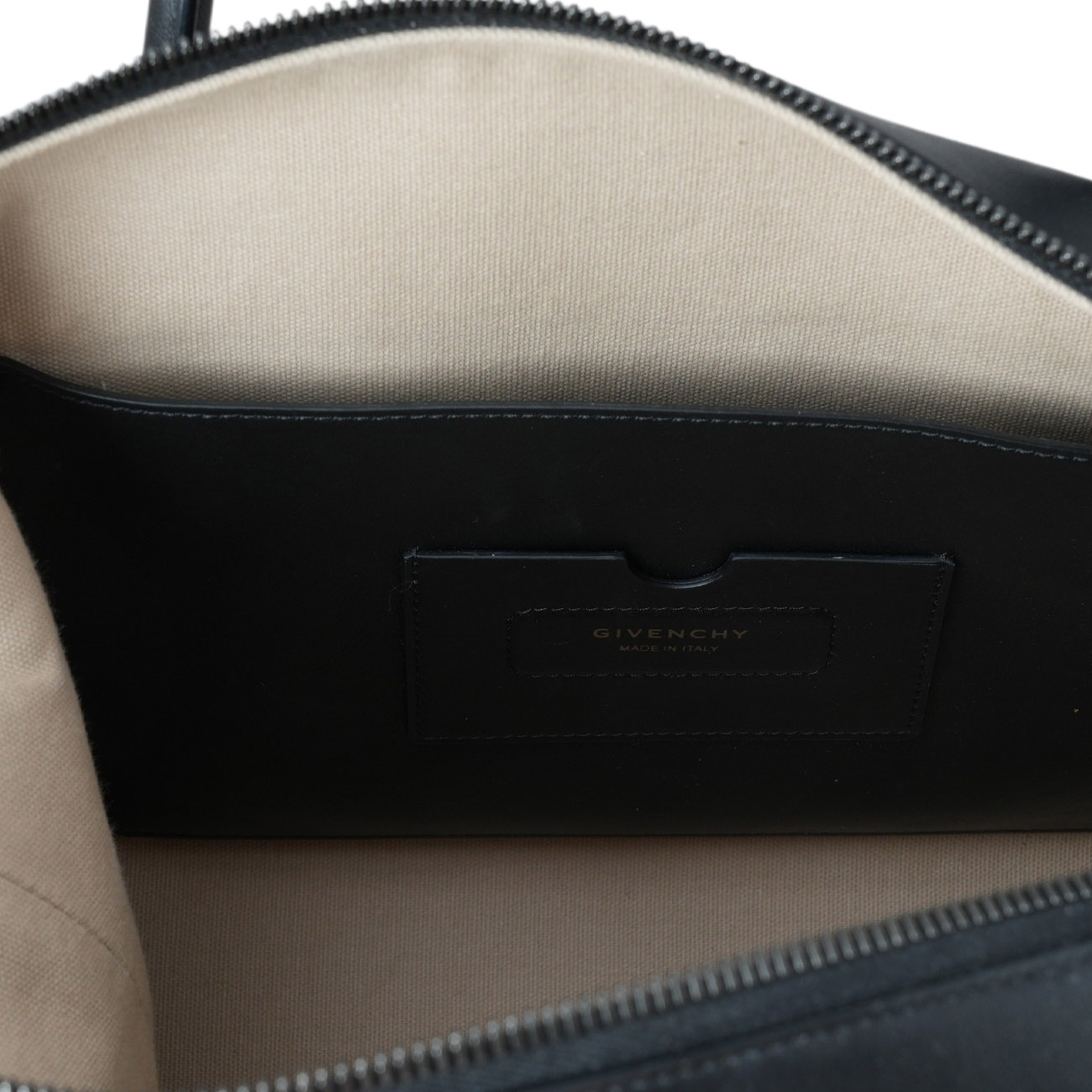 GIVENCHY(USED)지방시 소트프 안티고나 미듐