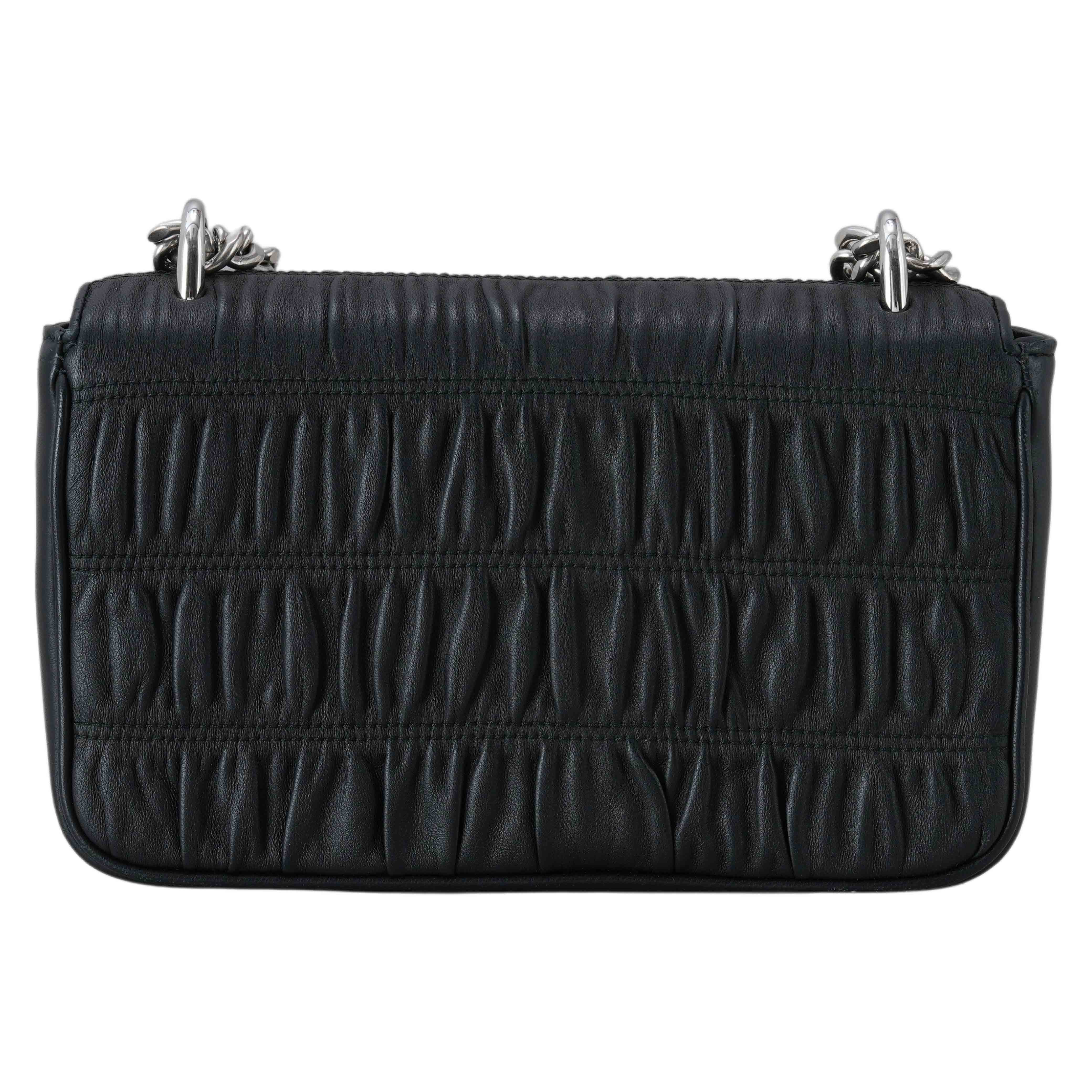 PRADA(USED)프라다 고프레 플랩 체인 숄더백