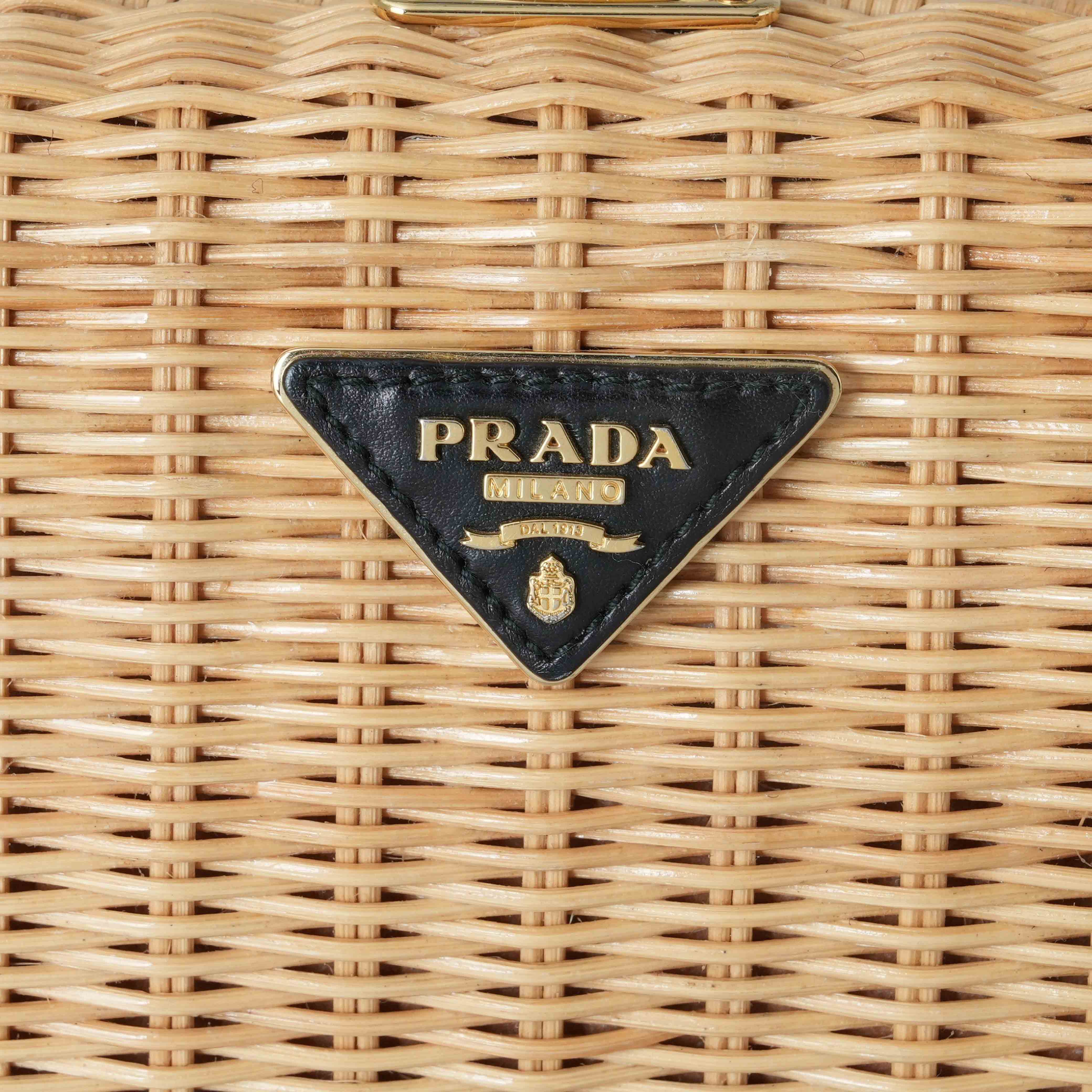 PRADA(USED)프라다 1BF075 라피아 위커 체인 클러치백