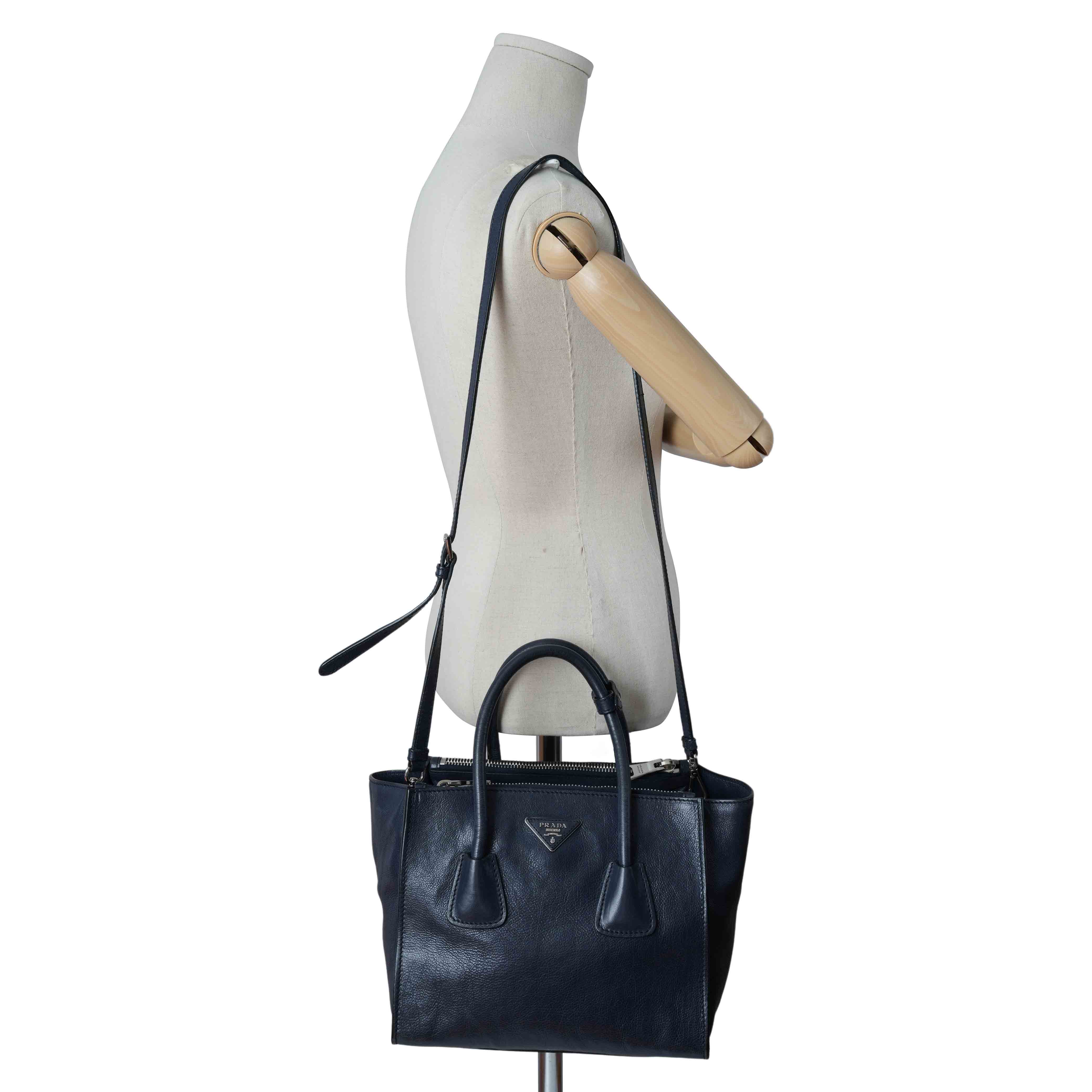 PRADA(USED)프라다 더블지퍼 도트겸 숄더백