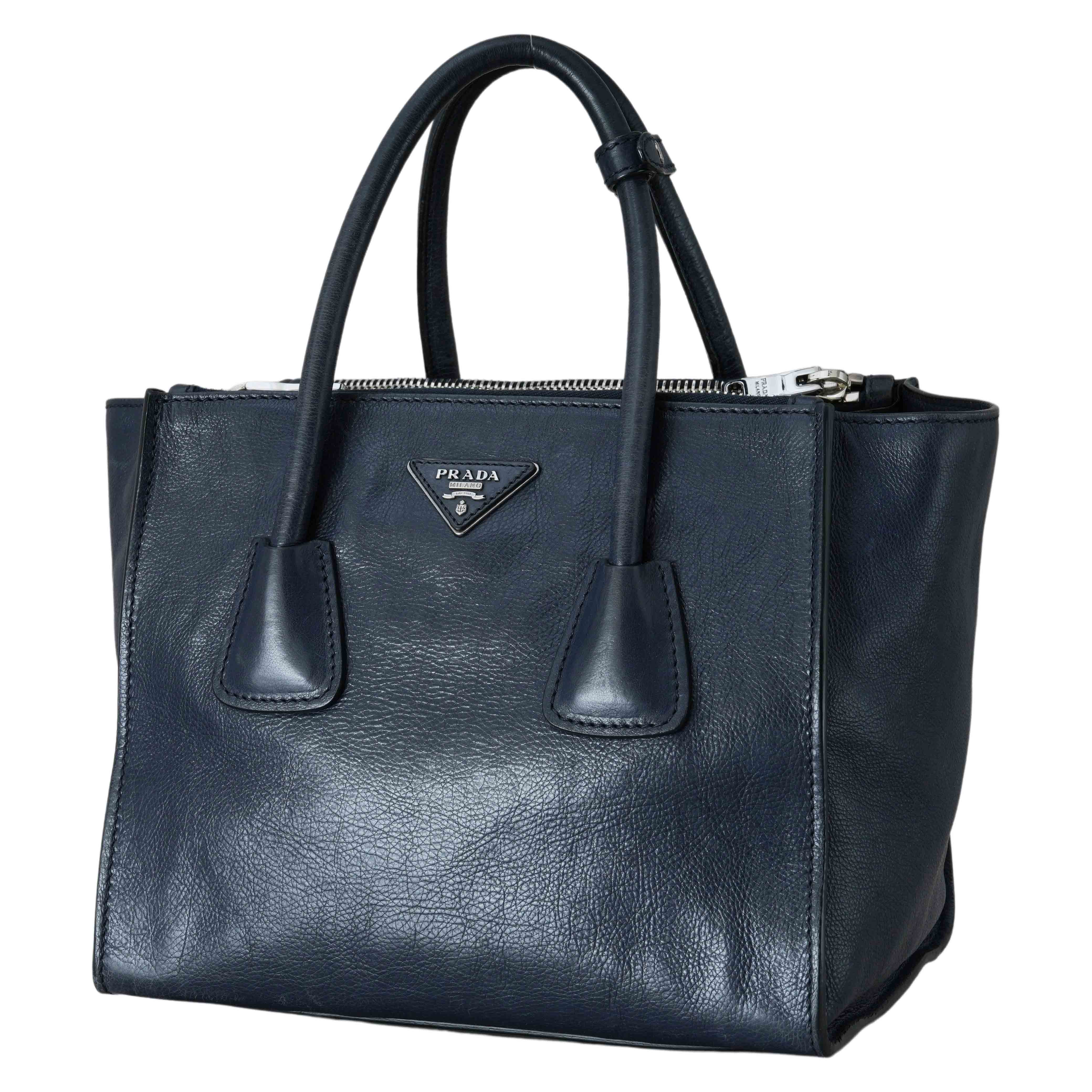 PRADA(USED)프라다 더블지퍼 도트겸 숄더백