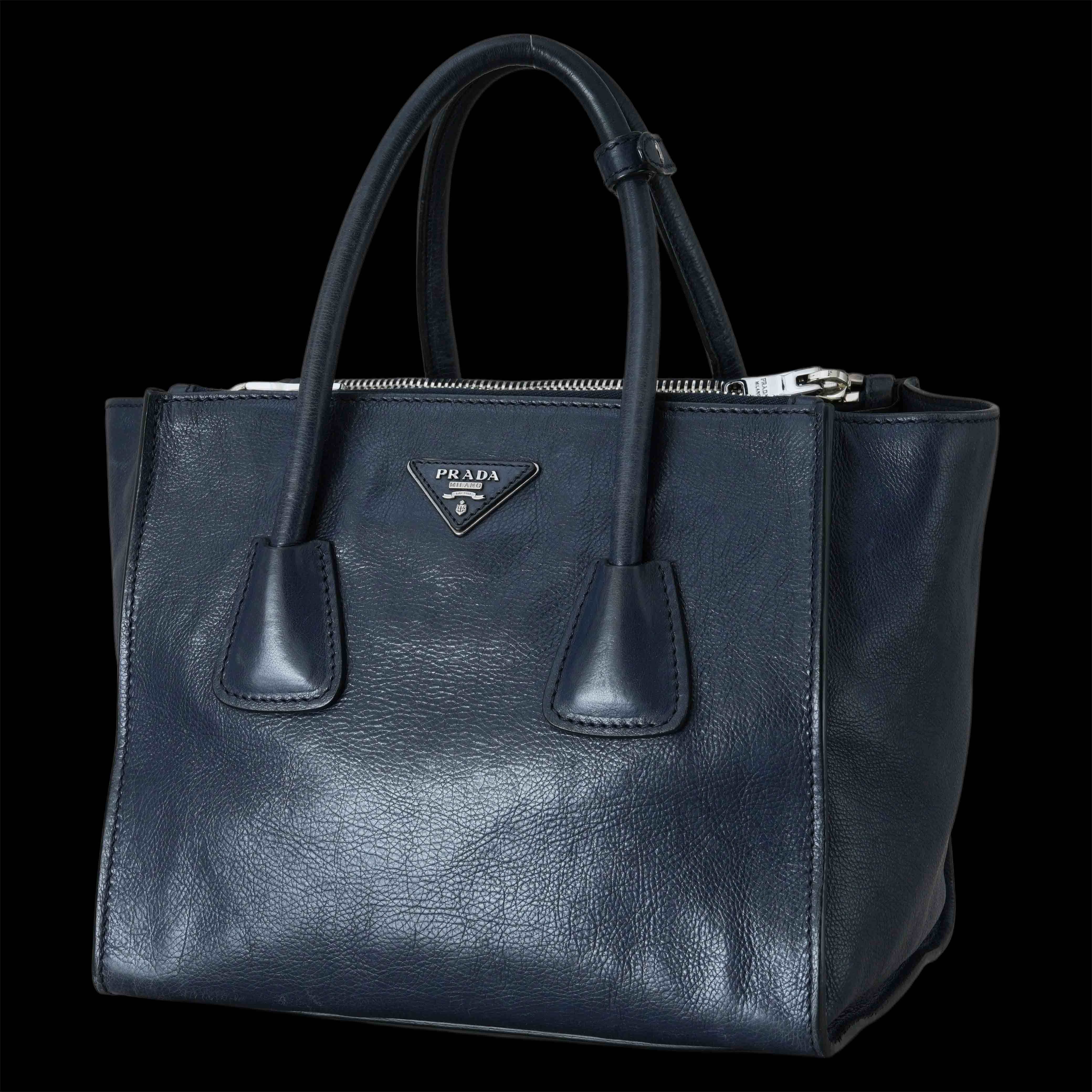PRADA(USED)프라다 더블지퍼 도트겸 숄더백