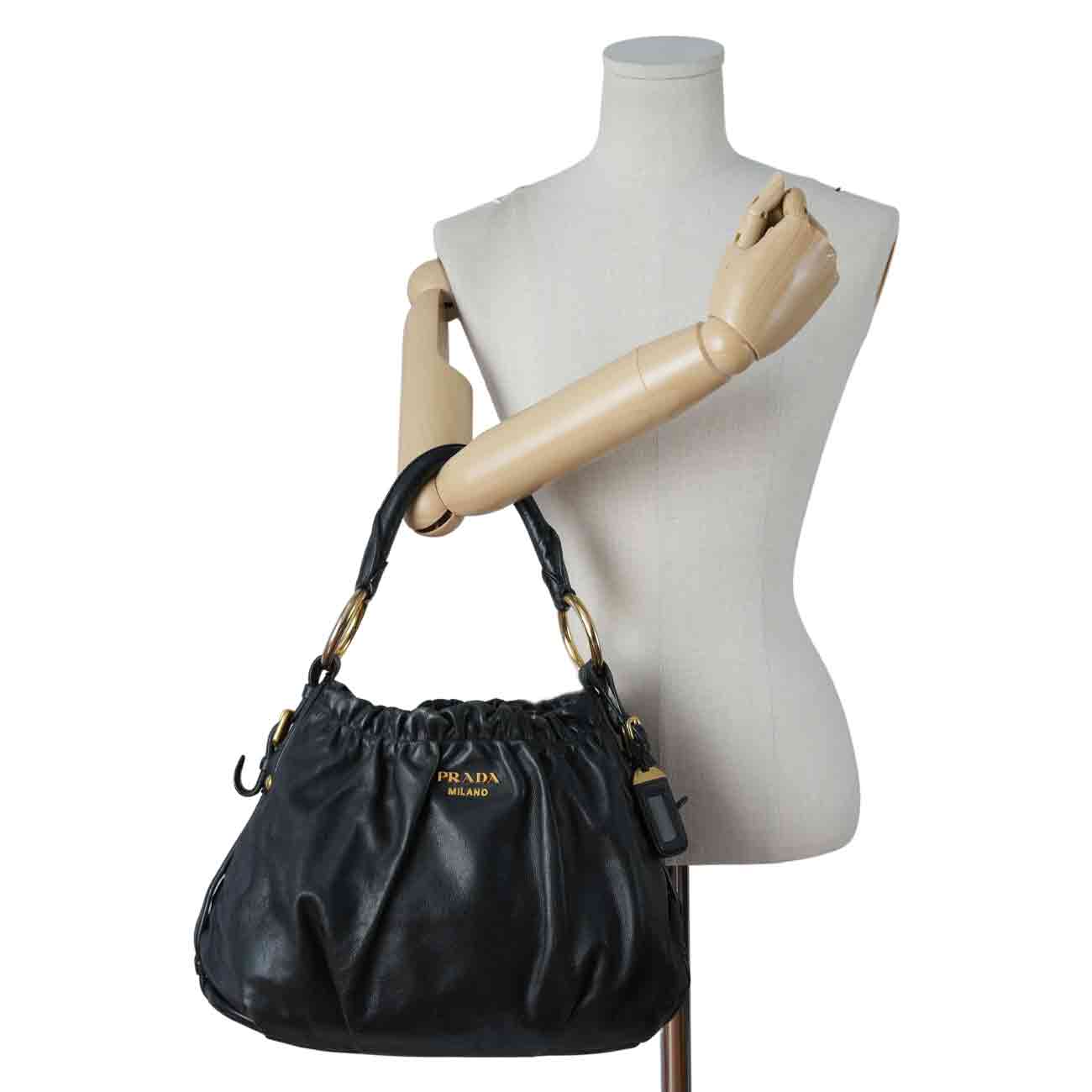 PRADA(USED)프라다 소프트카프 토트백 블랙