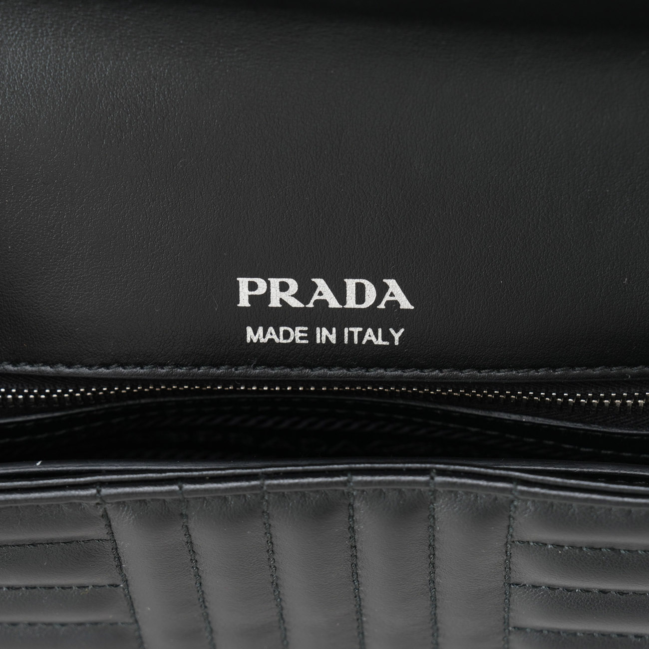 PRADA(USED)프라다 1BD107 다이아그램 체인 숄더백