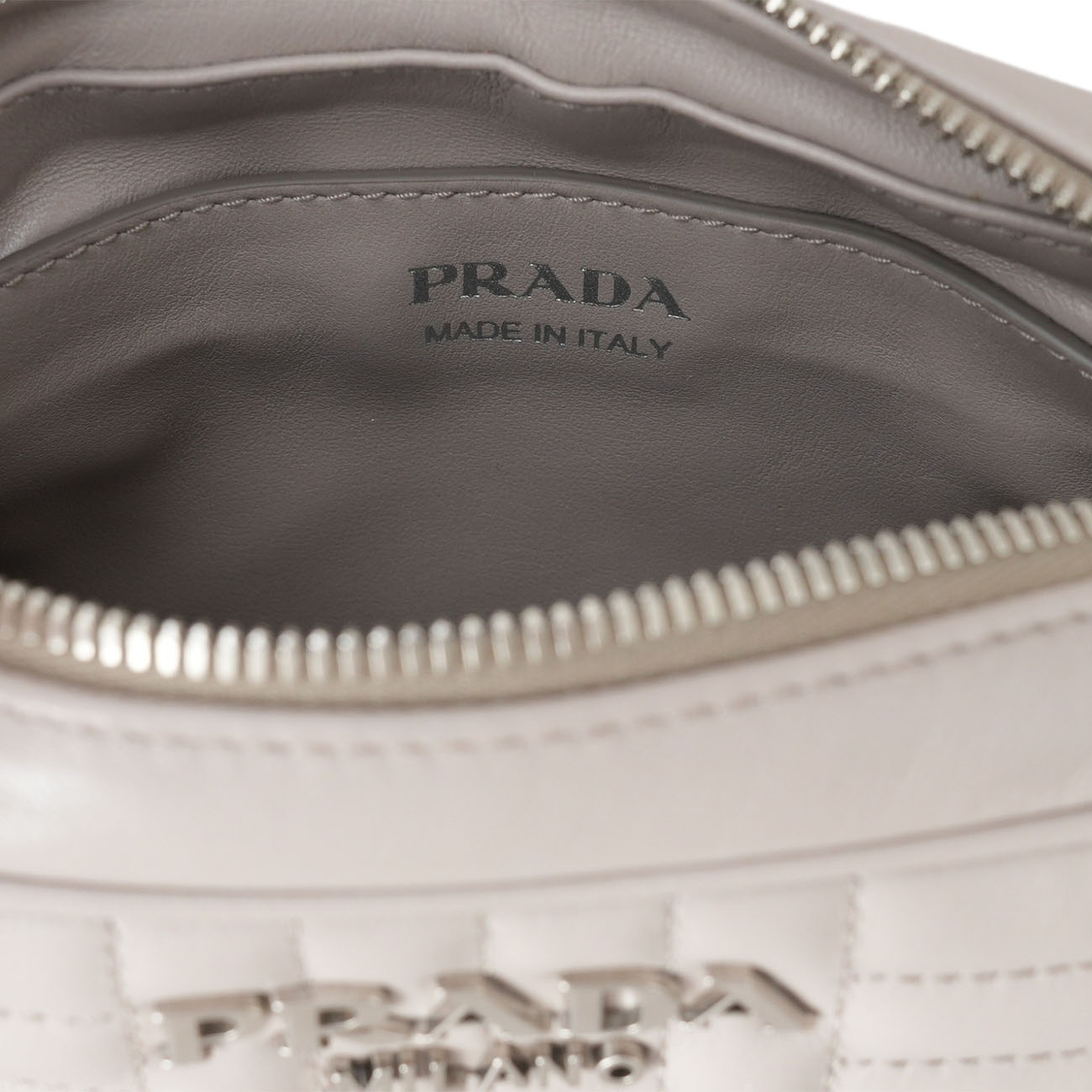 PRADA(USED)프라다 1BH084 다이아그램 카메라백