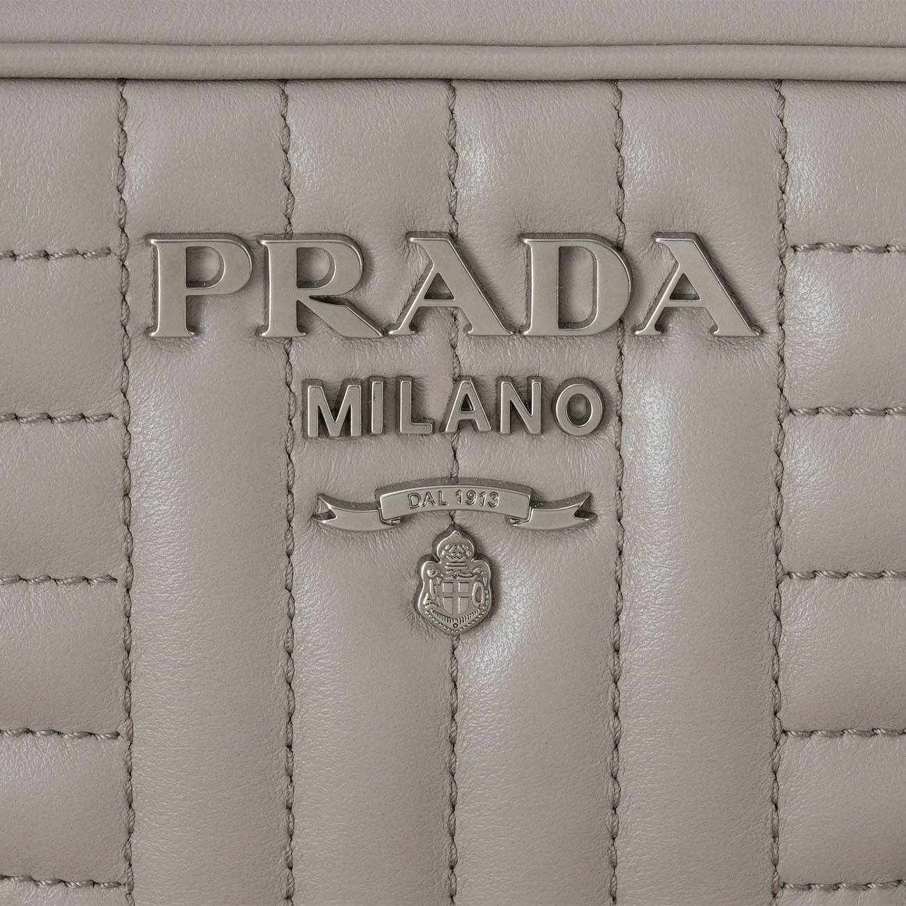 PRADA(USED)프라다 1BH084 다이아그램 카메라백