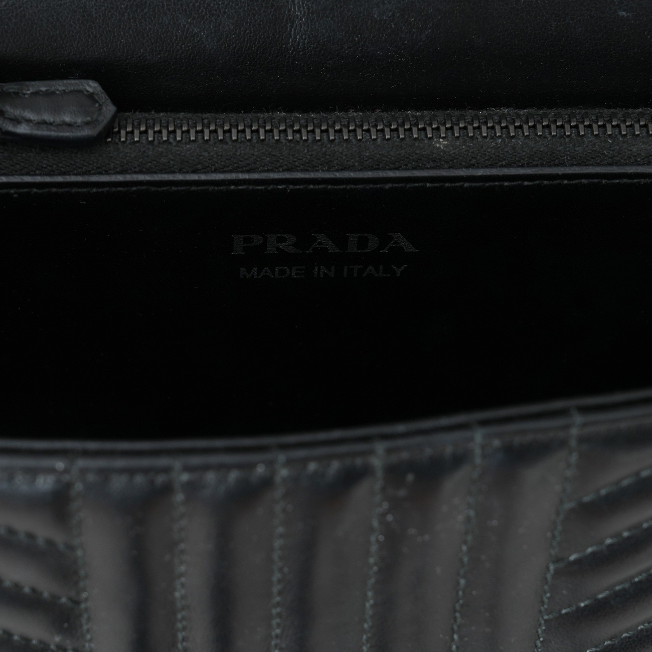 PRADA(USED)프라다 1BD226 다이어그램 체인 숄더백