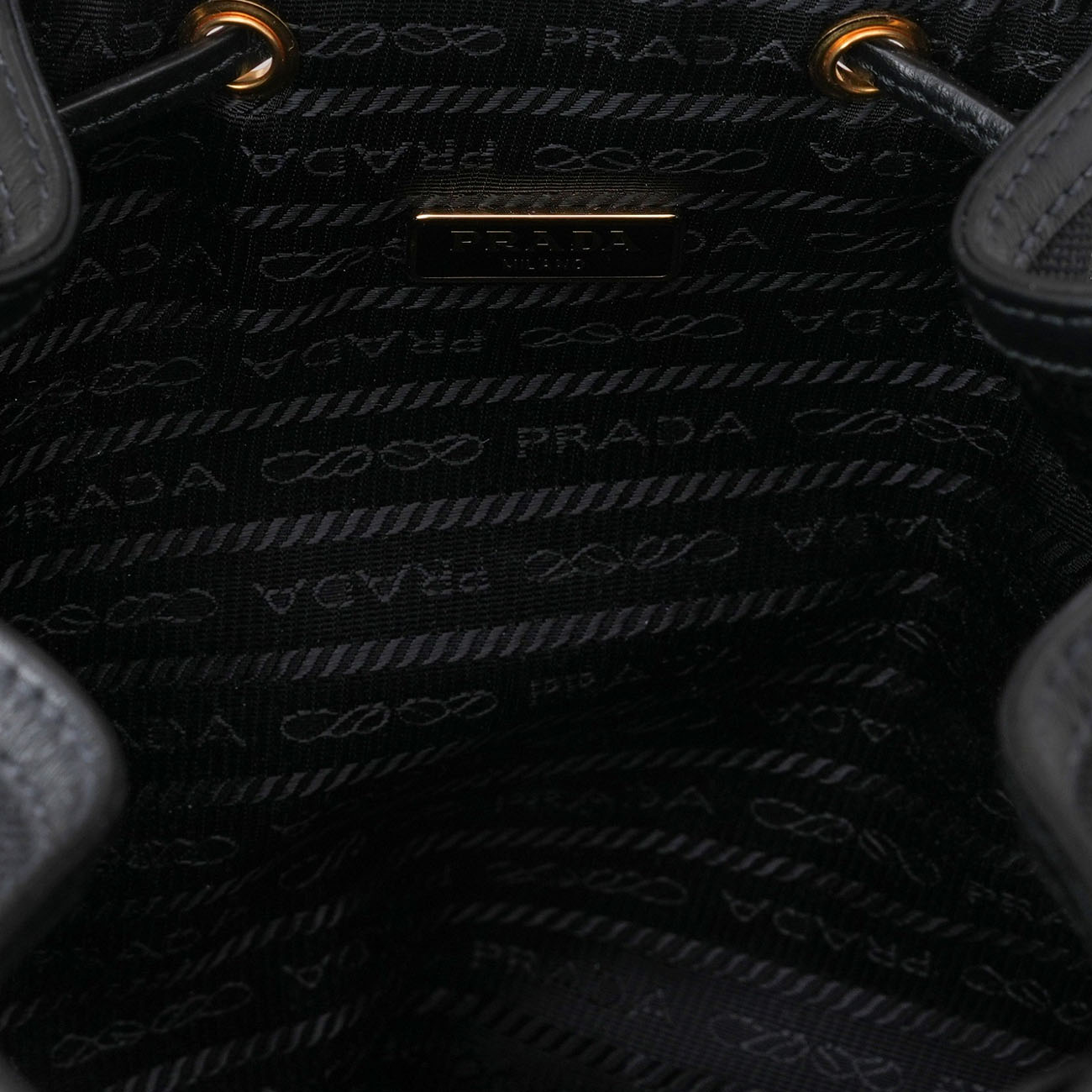 PRADA(USED)프라다 1BH097 자가드 버킷백