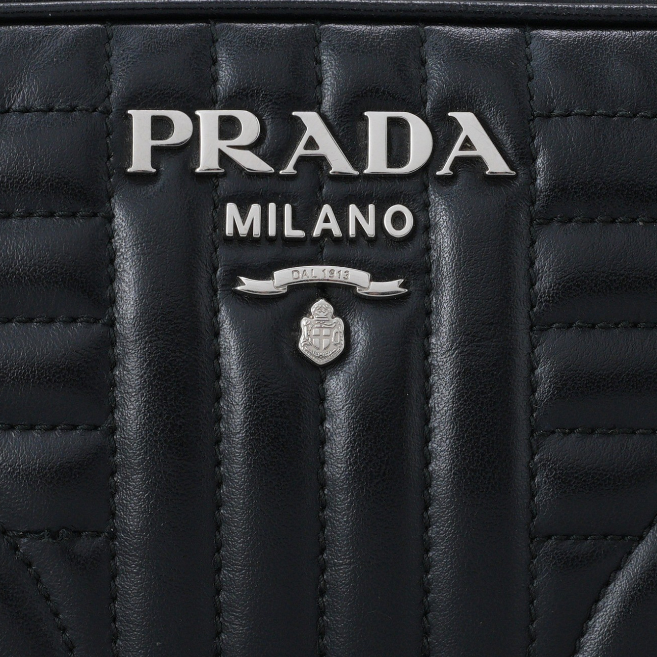 PRADA(USED)프라다 다이아그램 카메라백