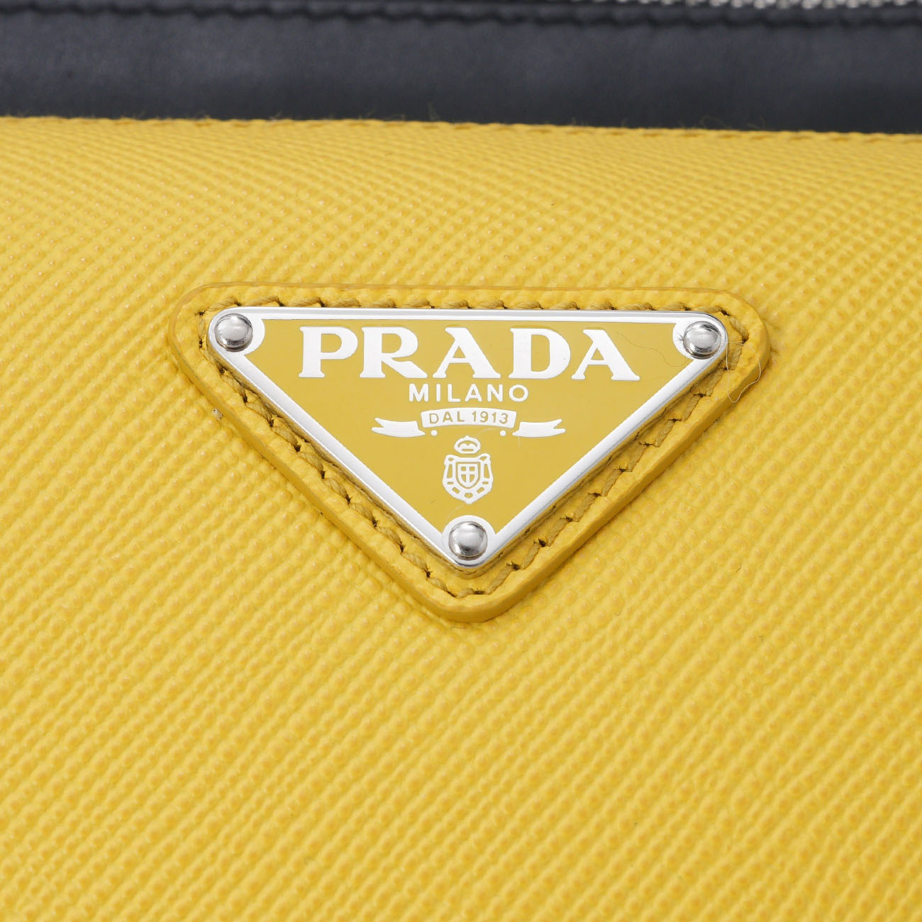 PRADA(USED)프라다 2VH157 트라이앵글 레더 크로스백
