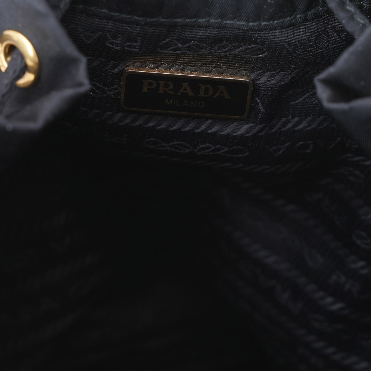 PRADA(USED)프라다 1BH038 테수토 버킷백