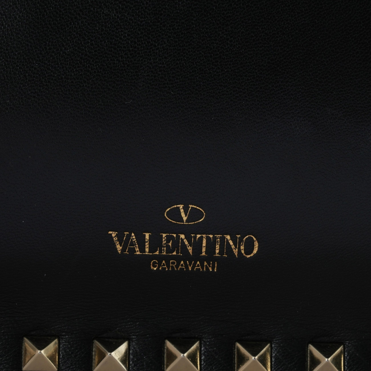 VALENTINO(USED)발렌티노 락스터드 스트렙 클러치
