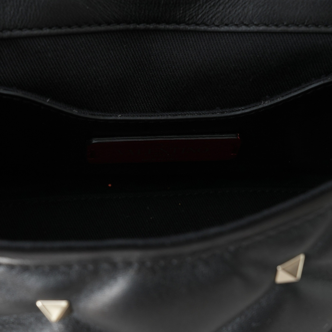 VALENTINO(USED)발렌티노 락스터드 탑핸들백