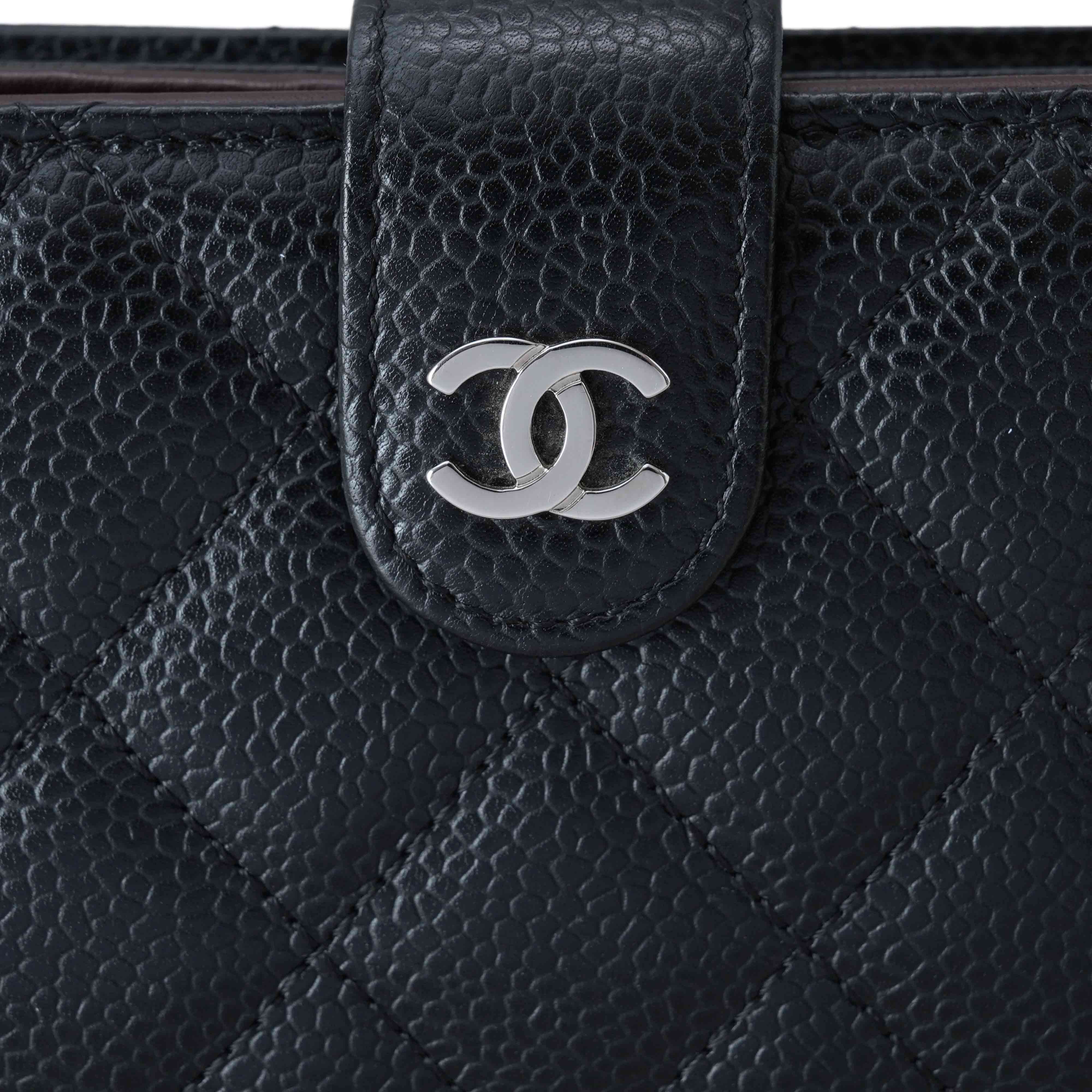 CHANEL(USED)샤넬 A48667 캐비어 중지갑