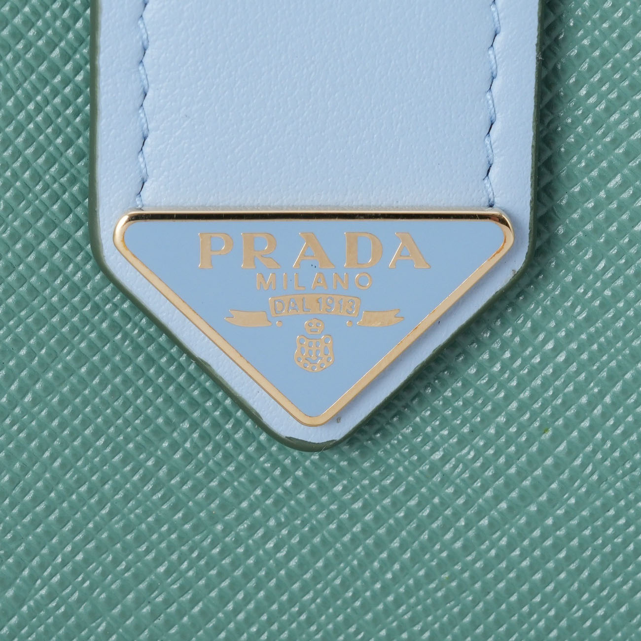 PRADA(USED)프라다 1ML018 비텔로 무브 반지갑 NEW PORDUCT