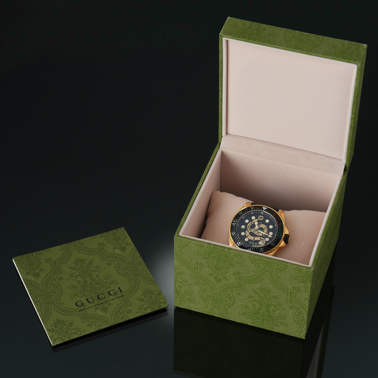 GUCCI(USED)구찌 킹스네이크 다이브 금장 워 136.2