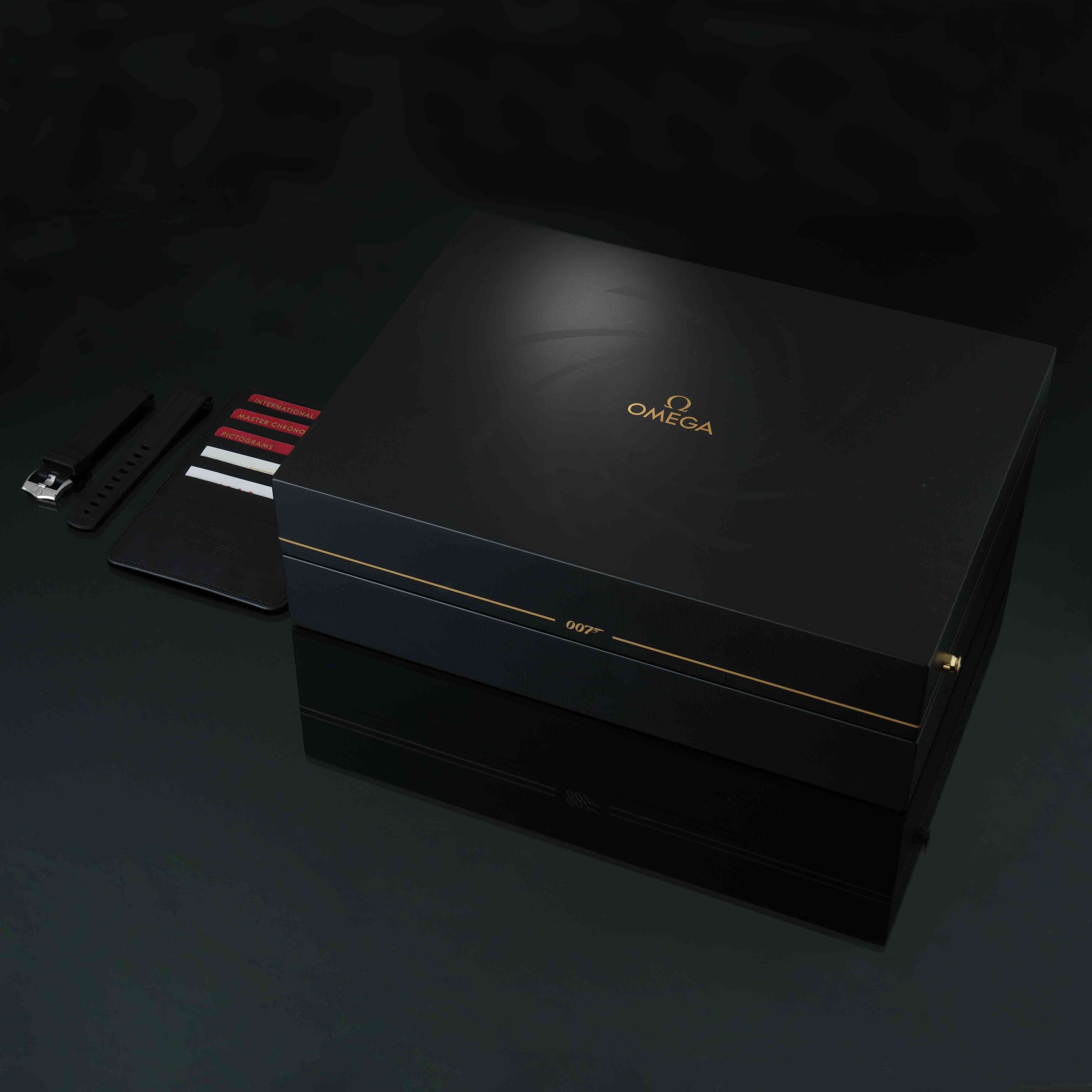 OMEGA(USED)오메가 씨마스터 다이버300 007 제임스본드 여왕폐하